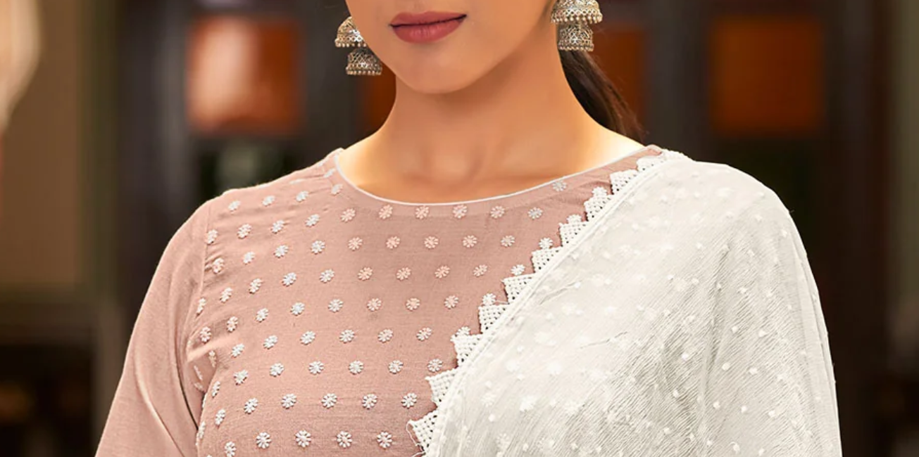 Flaunt Your Desi Vibes: Tips for an Indian Summer Wardrobe