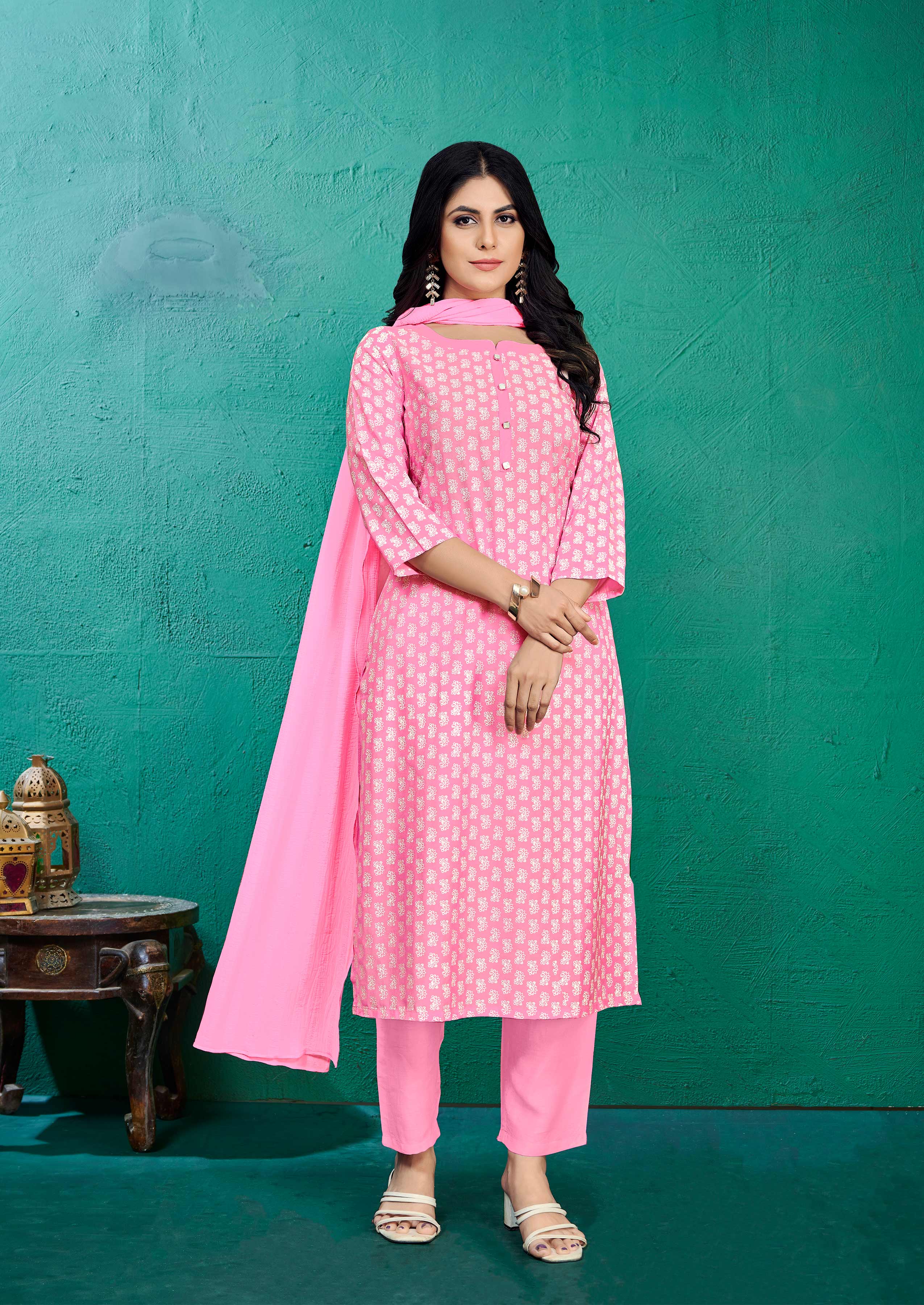 Laxmipati Kashish Floral Printed Straight Kurta Set with Trousers & Dupatta in Pink Color