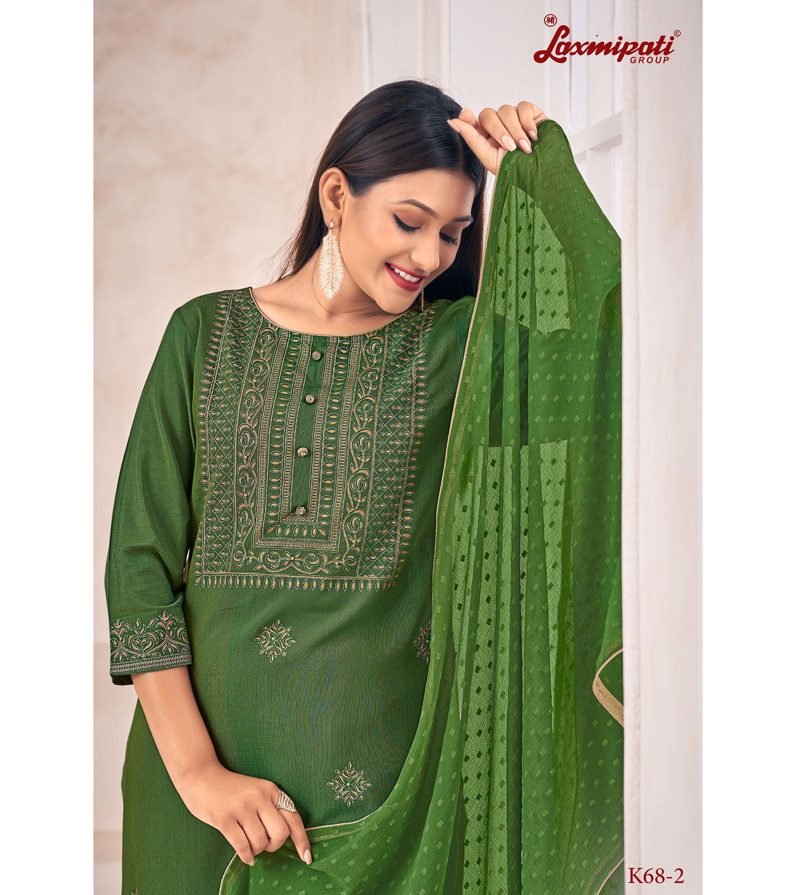 Laxmipati Muslin Base Fabric Forest Green Kurta With Pant & Dupatta