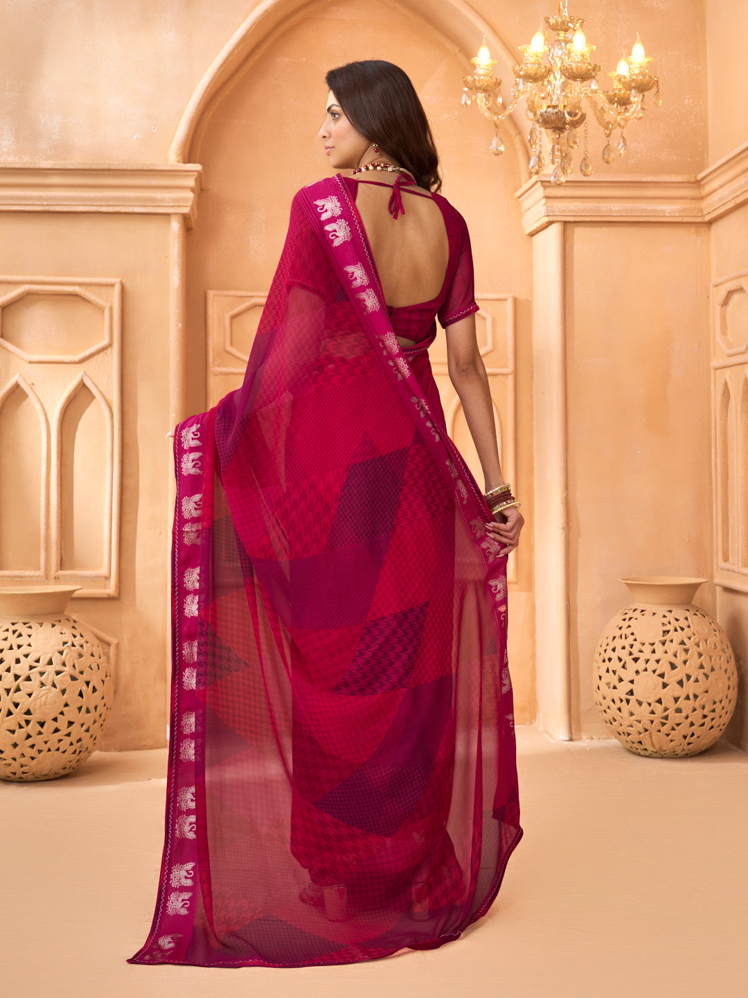 Laxmipati Tohfa Abstract Printed Georgette Saree in Pink Color