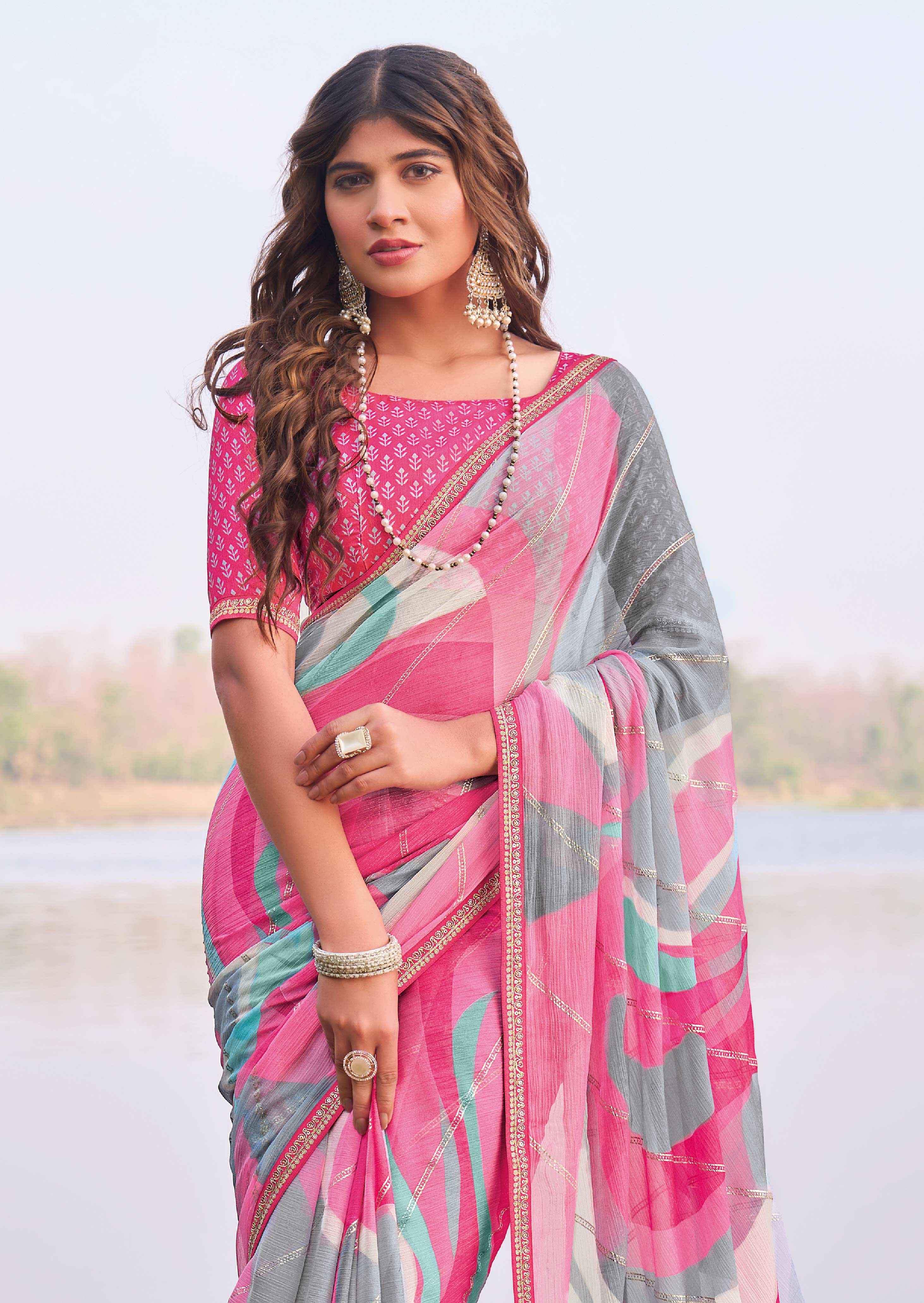 Ready to Wear Laxmipati Madhubala Abstract Printed Chiffon Saree in Pink Color with Unstitched Blouse