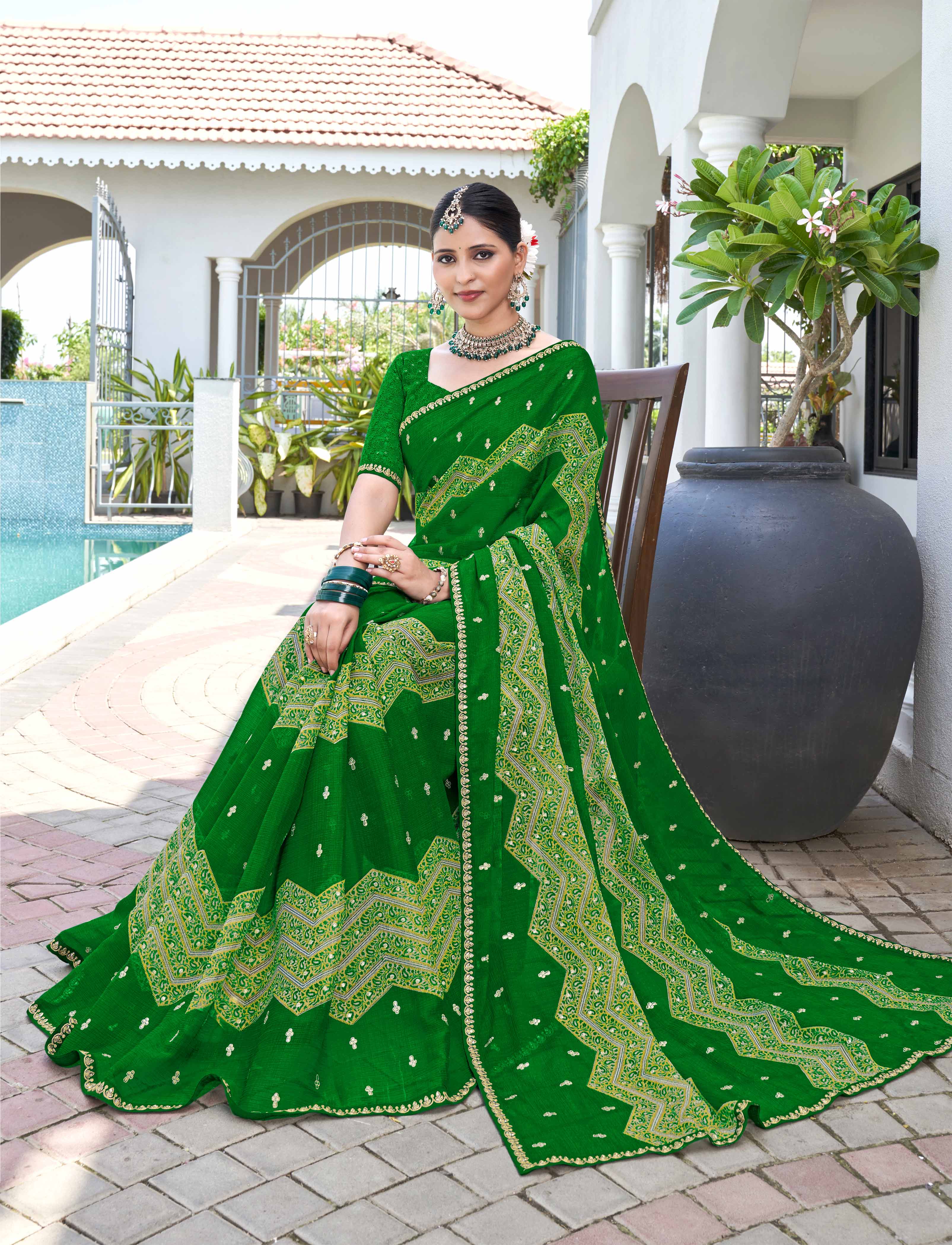 Laxmipati Phulvaari Chevron Printed Chiffon Saree in Green Color with Unstitched Blouse