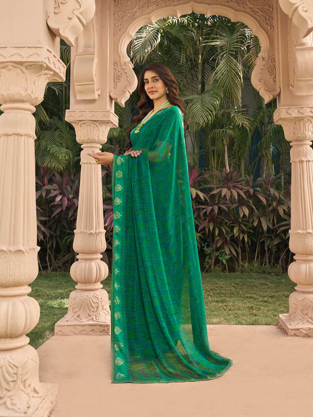 Floral pattern on georgette saree