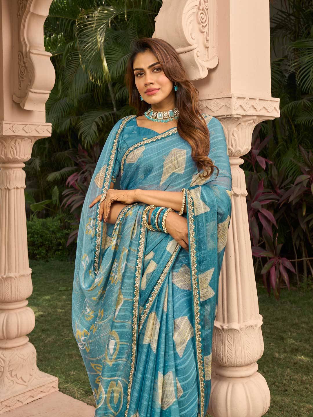 Floral design on chiffon saree