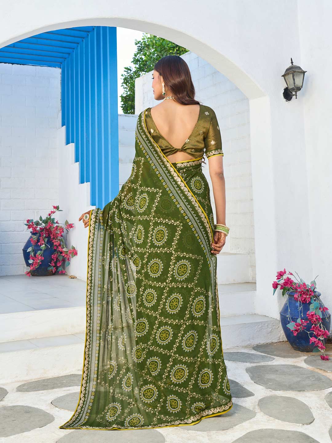 Laxmipati Rang Birangi Green Georgette Foral Printed Saree