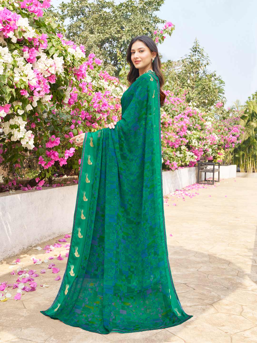 geometric print georgette saree