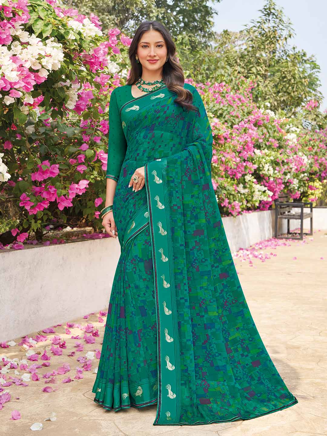 Laxmipati Kaju Anjeer Green Georgette Geometric Printed Saree