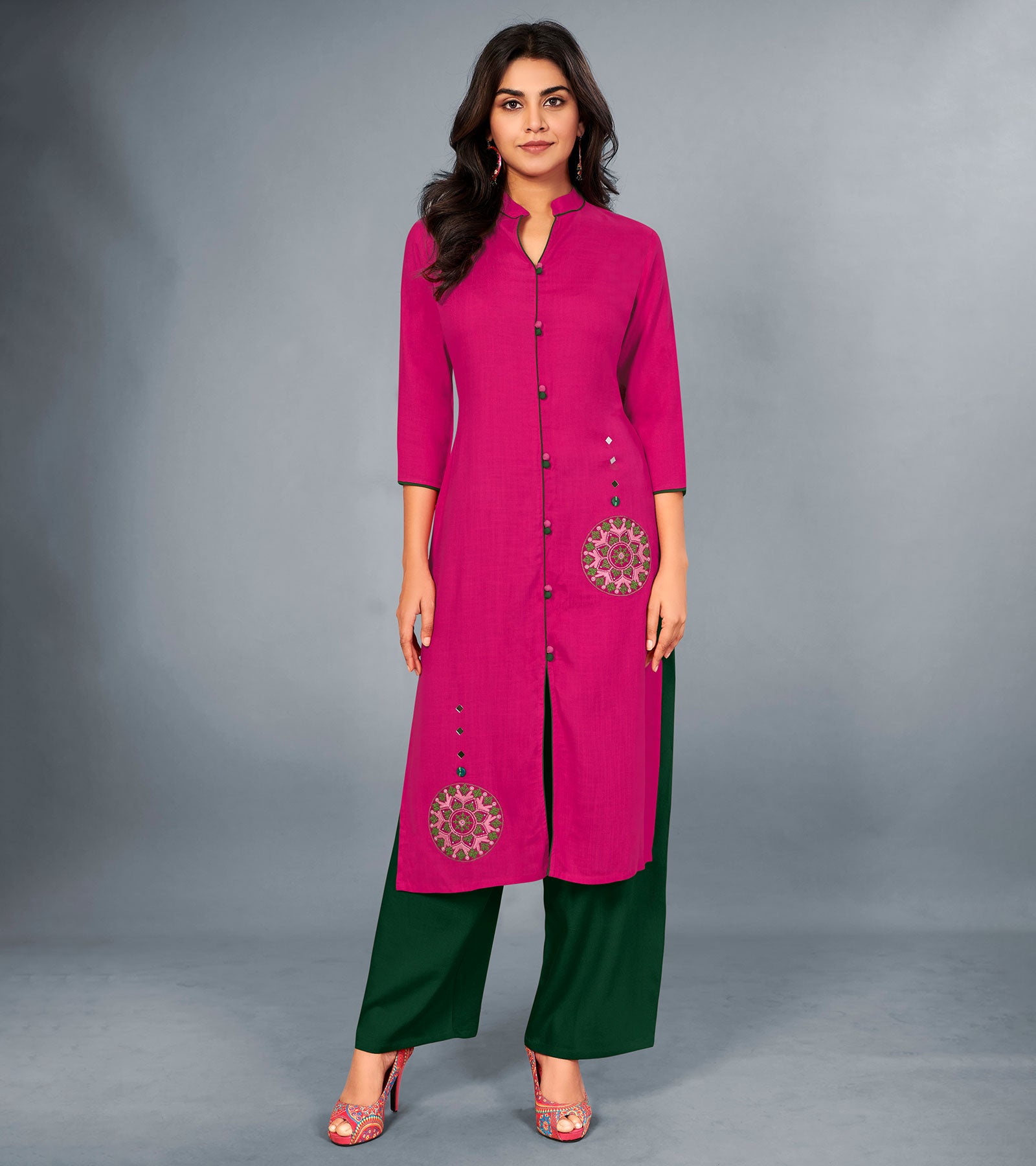 Laxmipati Cotton Magenta Embroidered Straight Cut Kurti With Palazzo and Mask