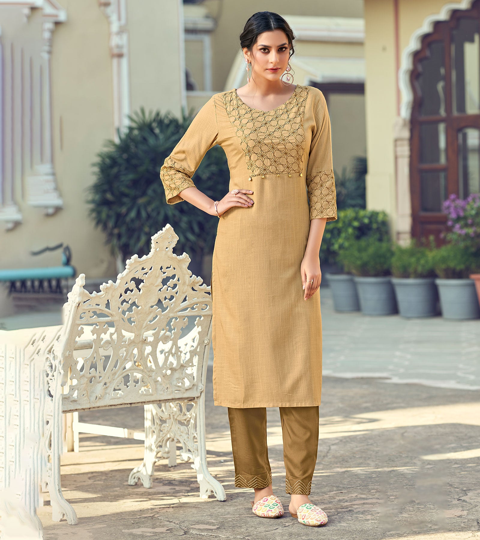 Laxmipati Rayon Slub Wheat Brown Straight Cut Kurti With Mask
