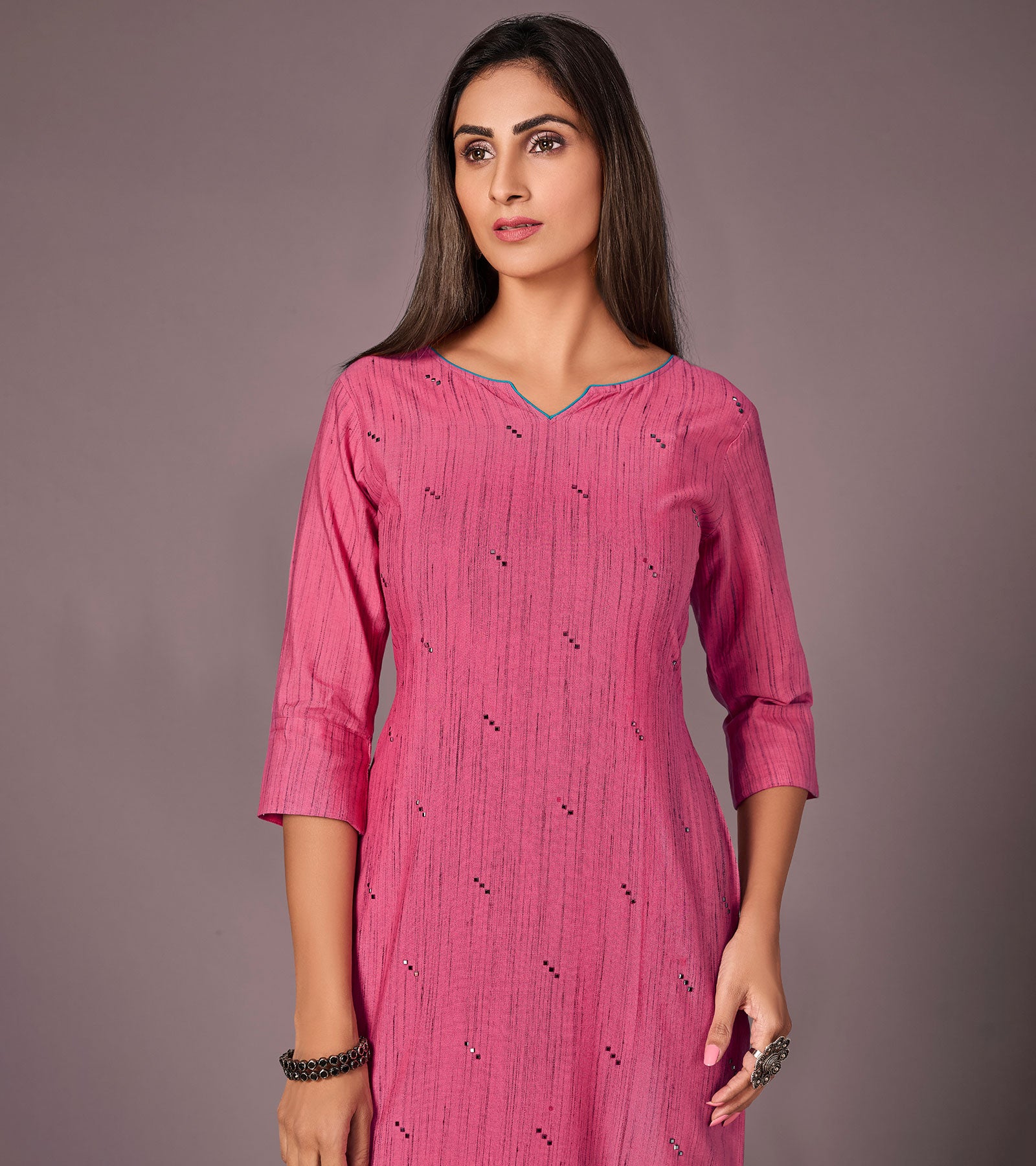 Laxmipati Cotton Viscose Rustic Pink Straight Cut Kurti With Mask