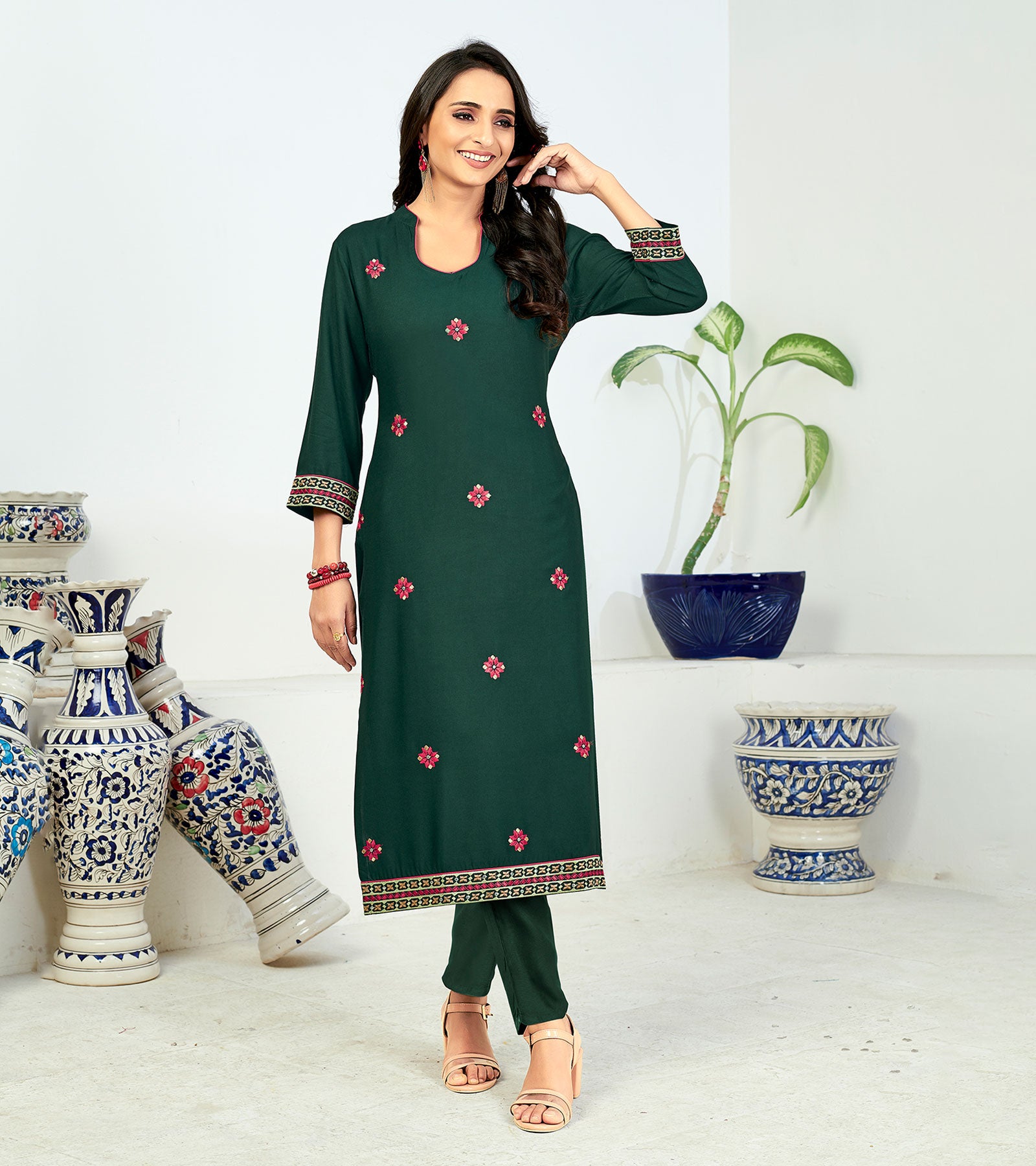 Laxmipati Rayon Forest Green Straight Cut Kurti With Pant