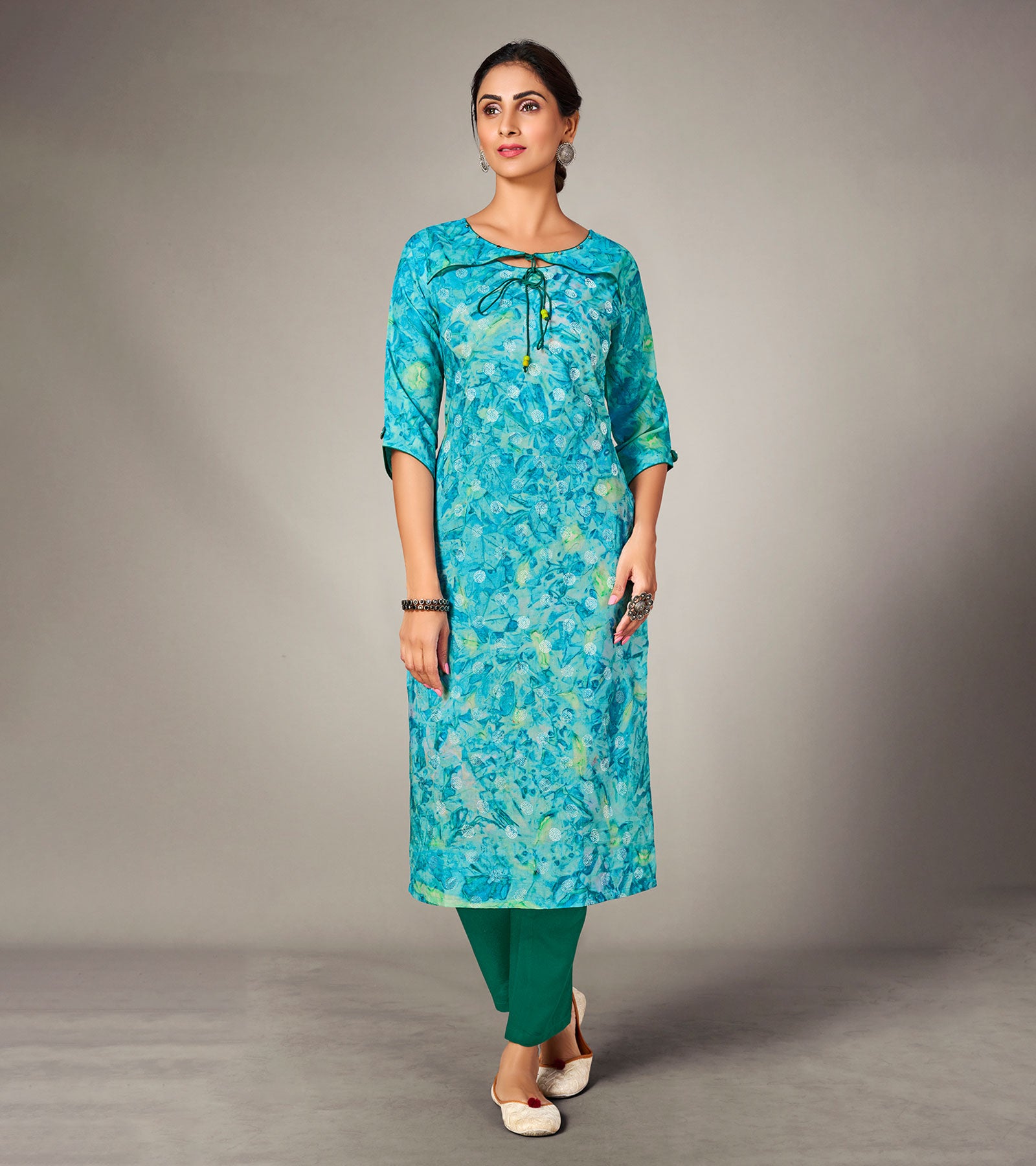 Laxmipati Mosul Cotton Cyan Blue Straight Cut Kurti With Pant & Mask
