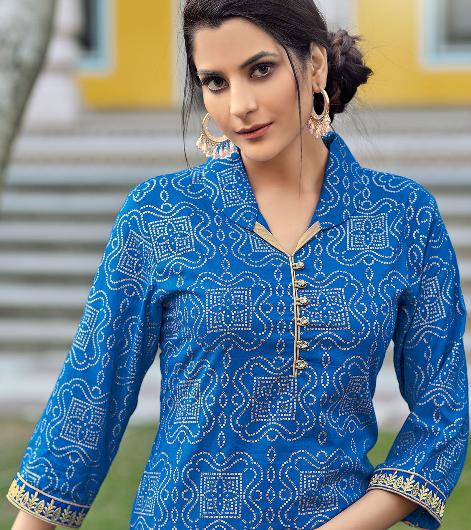 LAXMIPATI VISCOSE SLUB ELECTRIC BLUE STRAIGHT CUT KURTI WITH PANT