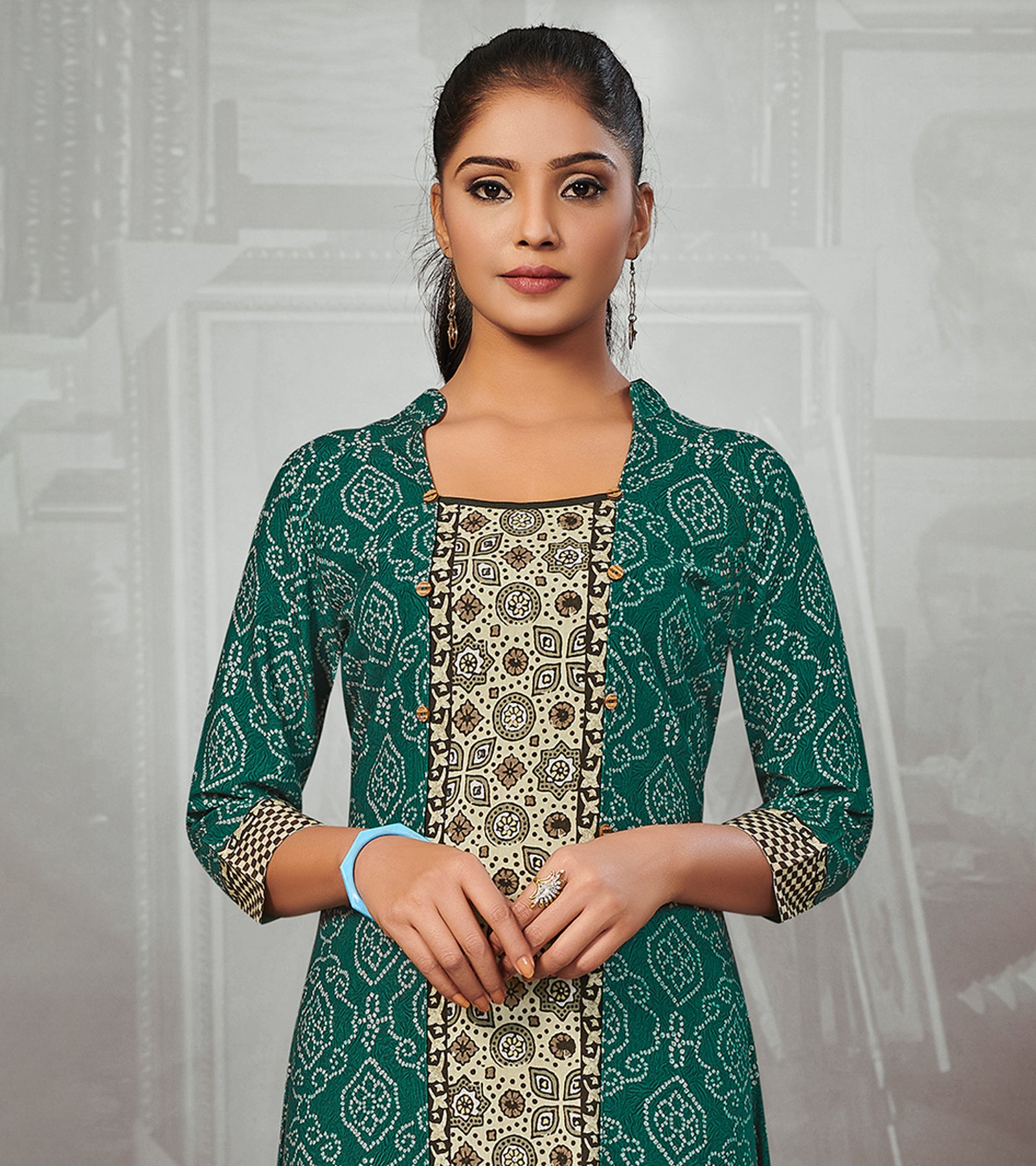 Laxmipati Deep Green Straight Cut Kurti With Digital Print