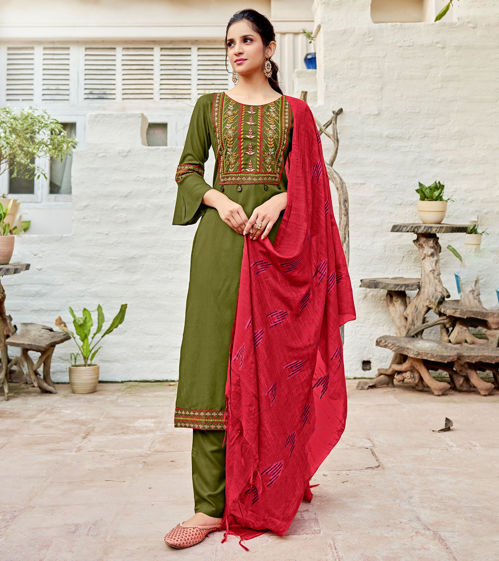Laxmipati Pure Viscose Jungle Green Straight Cut Kurti With Pant And Dupatta