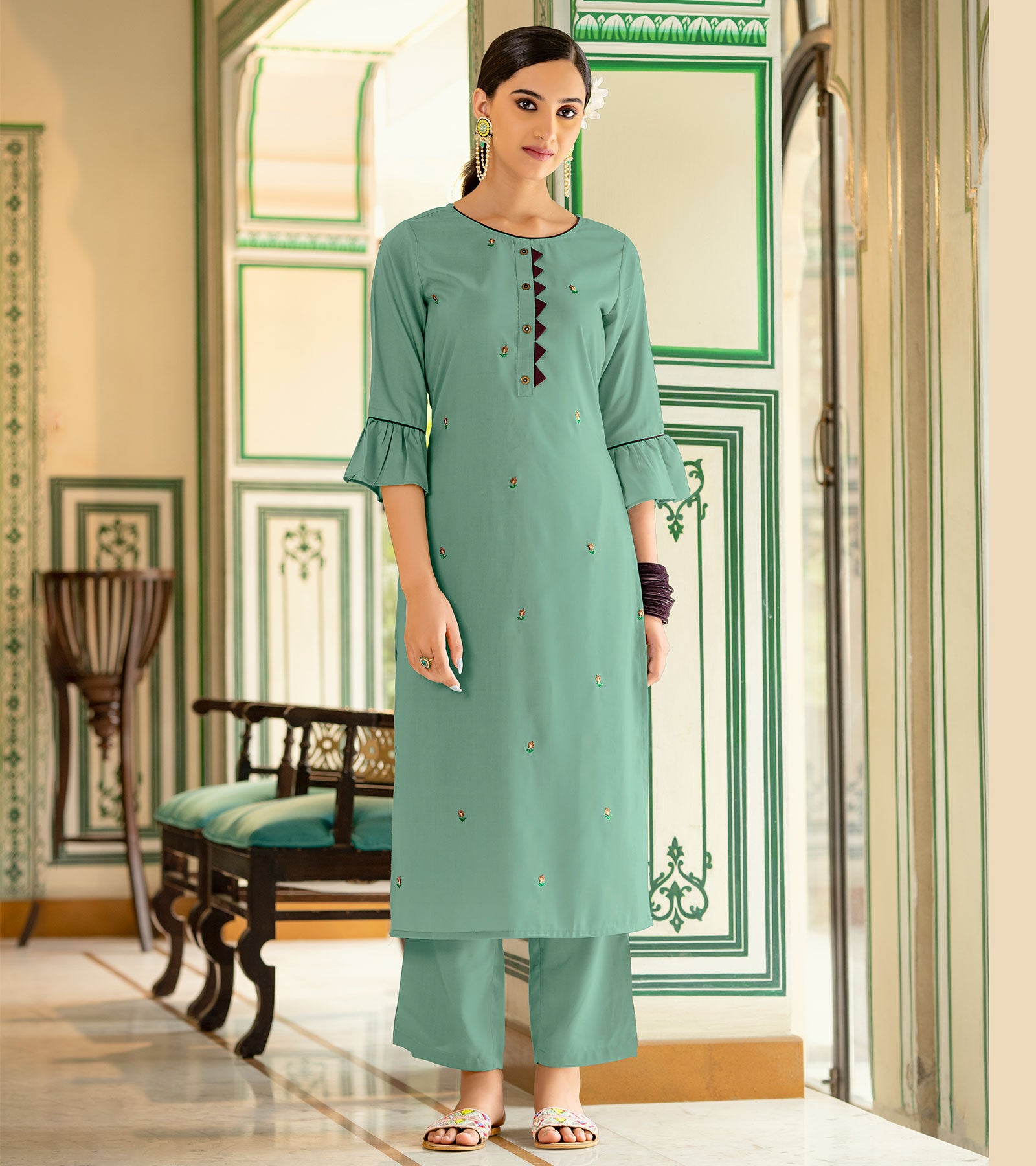 Laxmipati Muslin Teal Green Straight Cut Kurti With Embroidery Butti