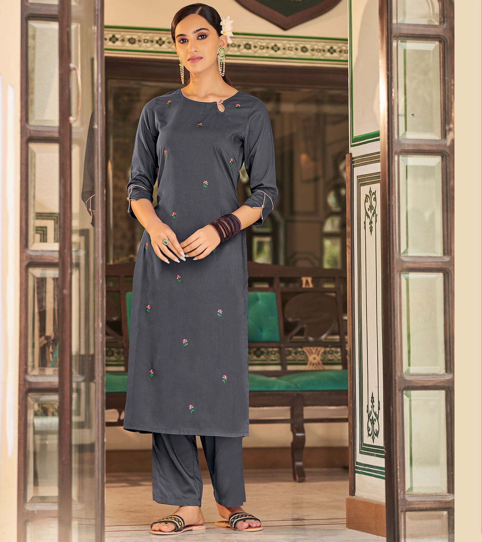 Laxmipati Muslin Slate Grey Straight Cut Kurti With Embroidery Butti