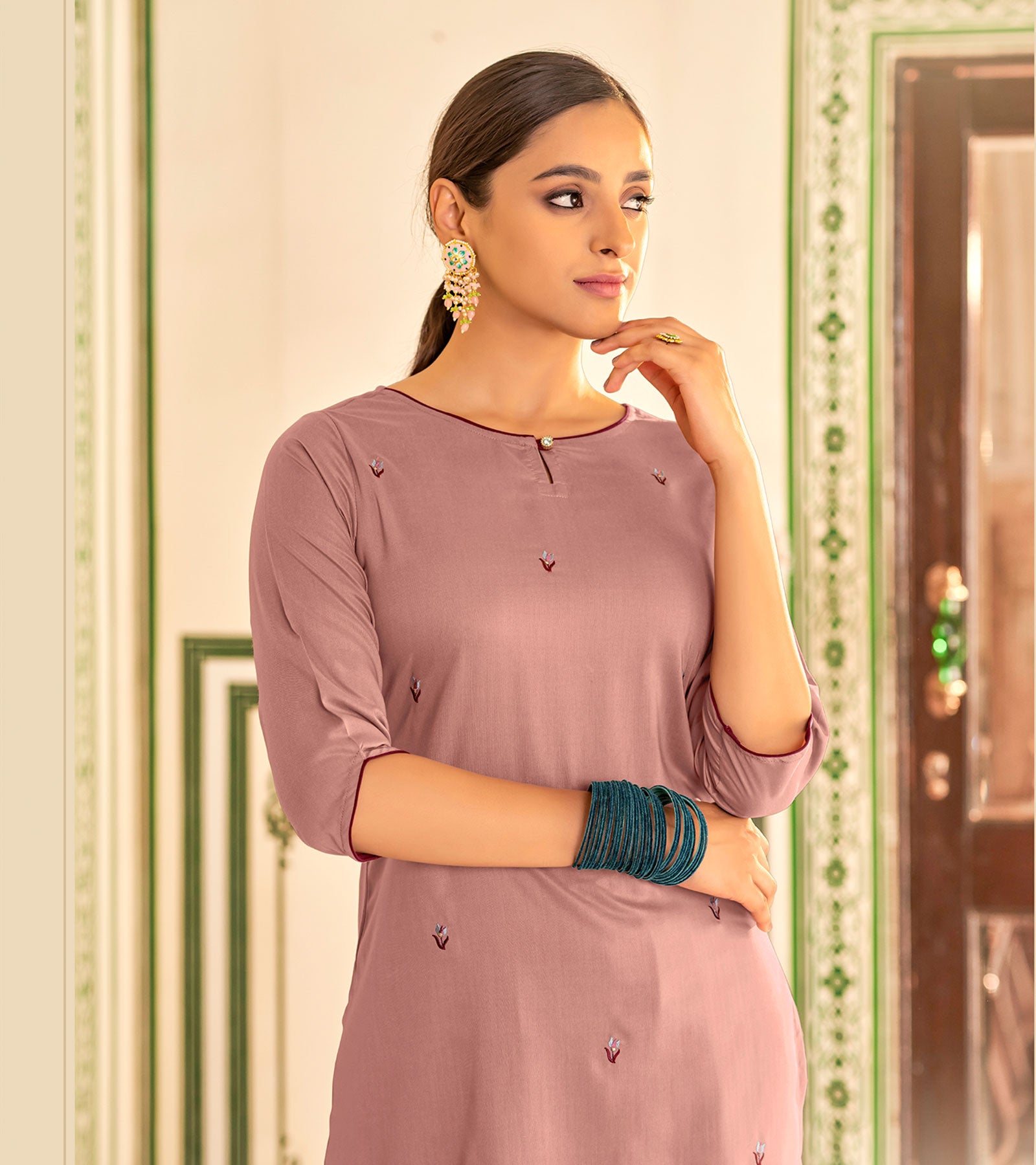Laxmipati Muslin Dusty Mauve Straight Cut Kurti With Embroidery Butti