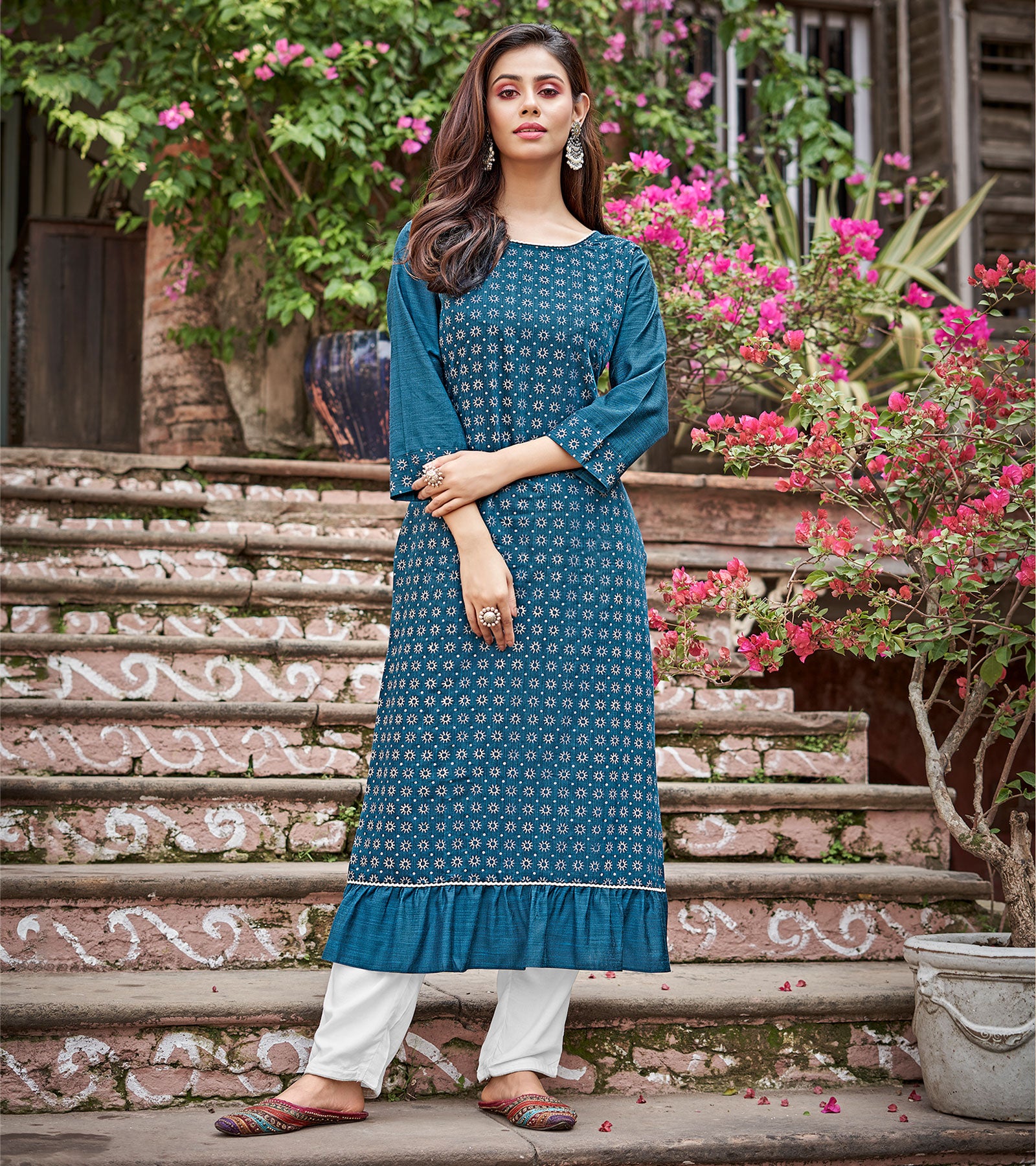 Laxmipati Nabulla (Fine Cotton) Blooming Blue Straight Cut Kurti