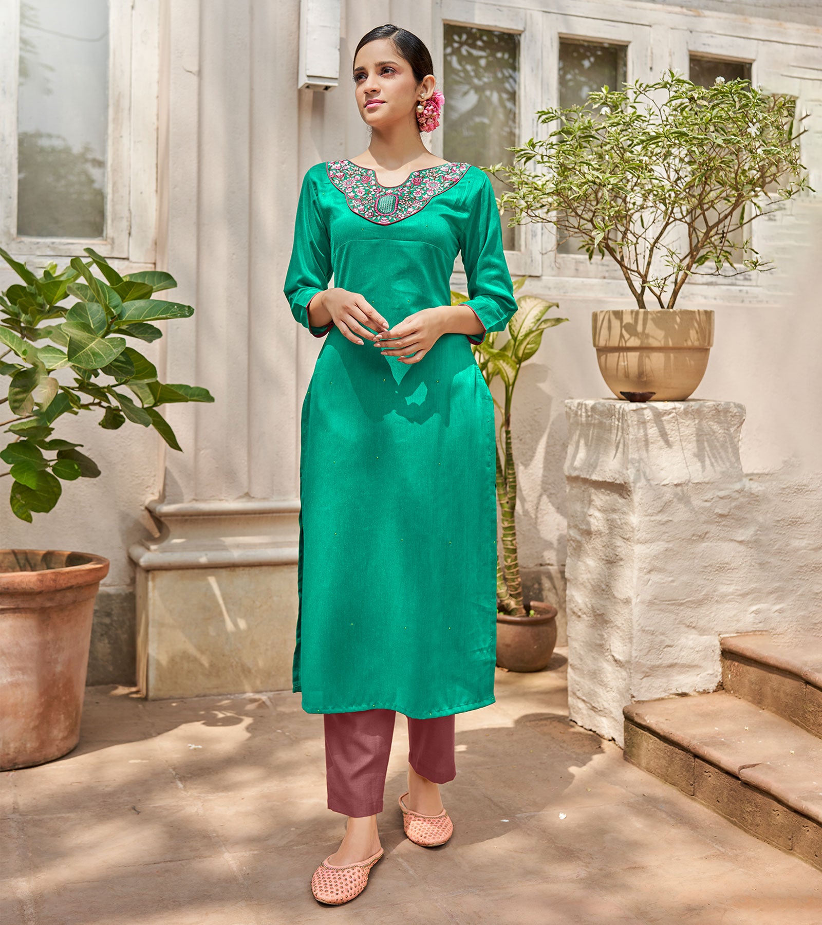Laxmipati Muslin Light Green Straight Cut Kurti With Embroidered Work