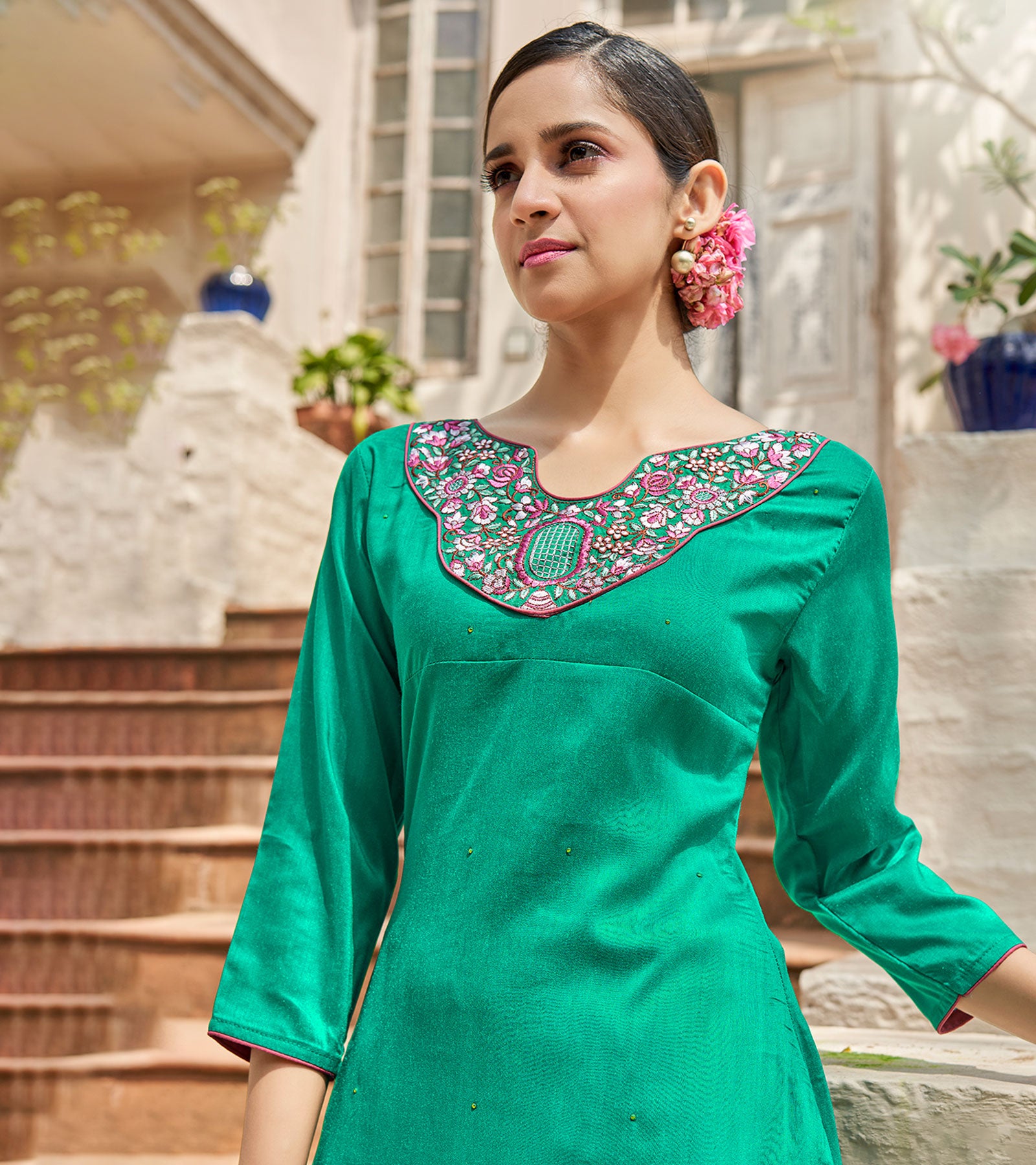 Laxmipati Muslin Light Green Straight Cut Kurti With Embroidered Work