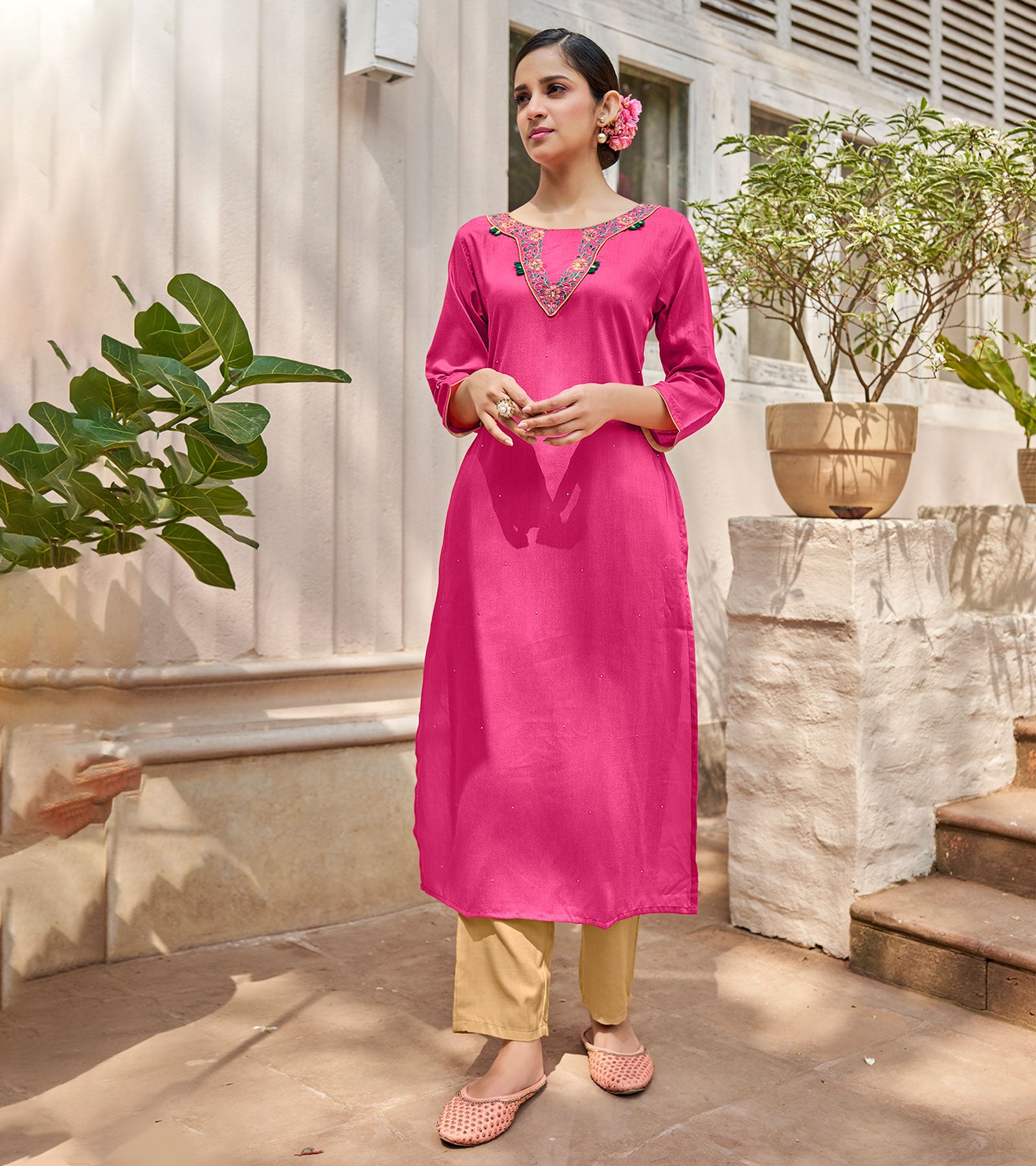 Laxmipati Muslin Fushia Pink Straight Cut Kurti With Embroidered Work