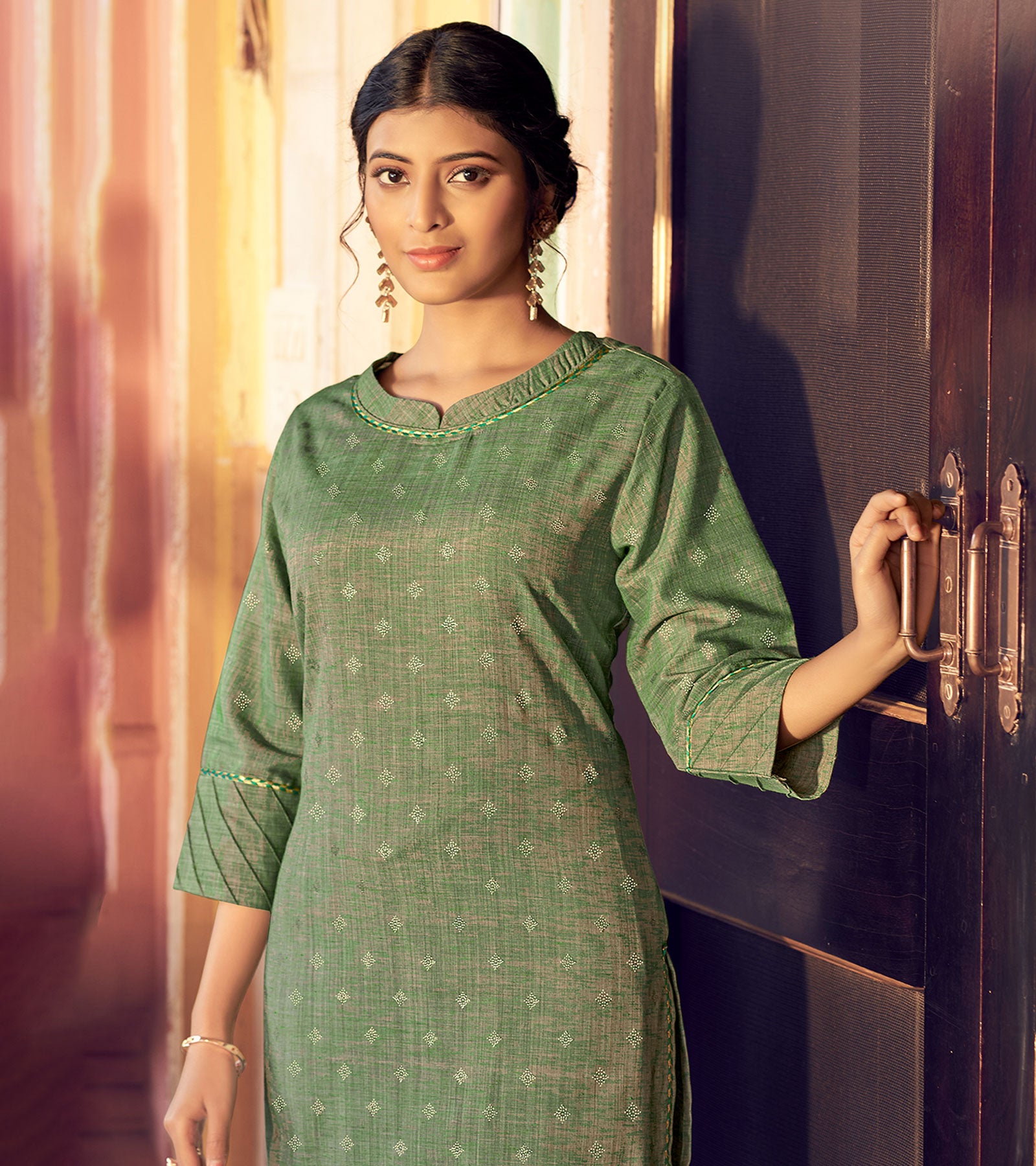 Laxmipati Cotton Blend Pine Green Straight Cut Kurti With Pant