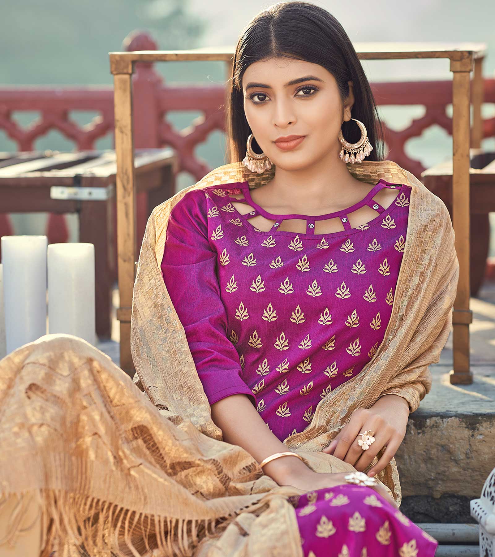 Laxmipati Taffeta Silk Magenta Table Print Top With Fancy Dupatta And Pant