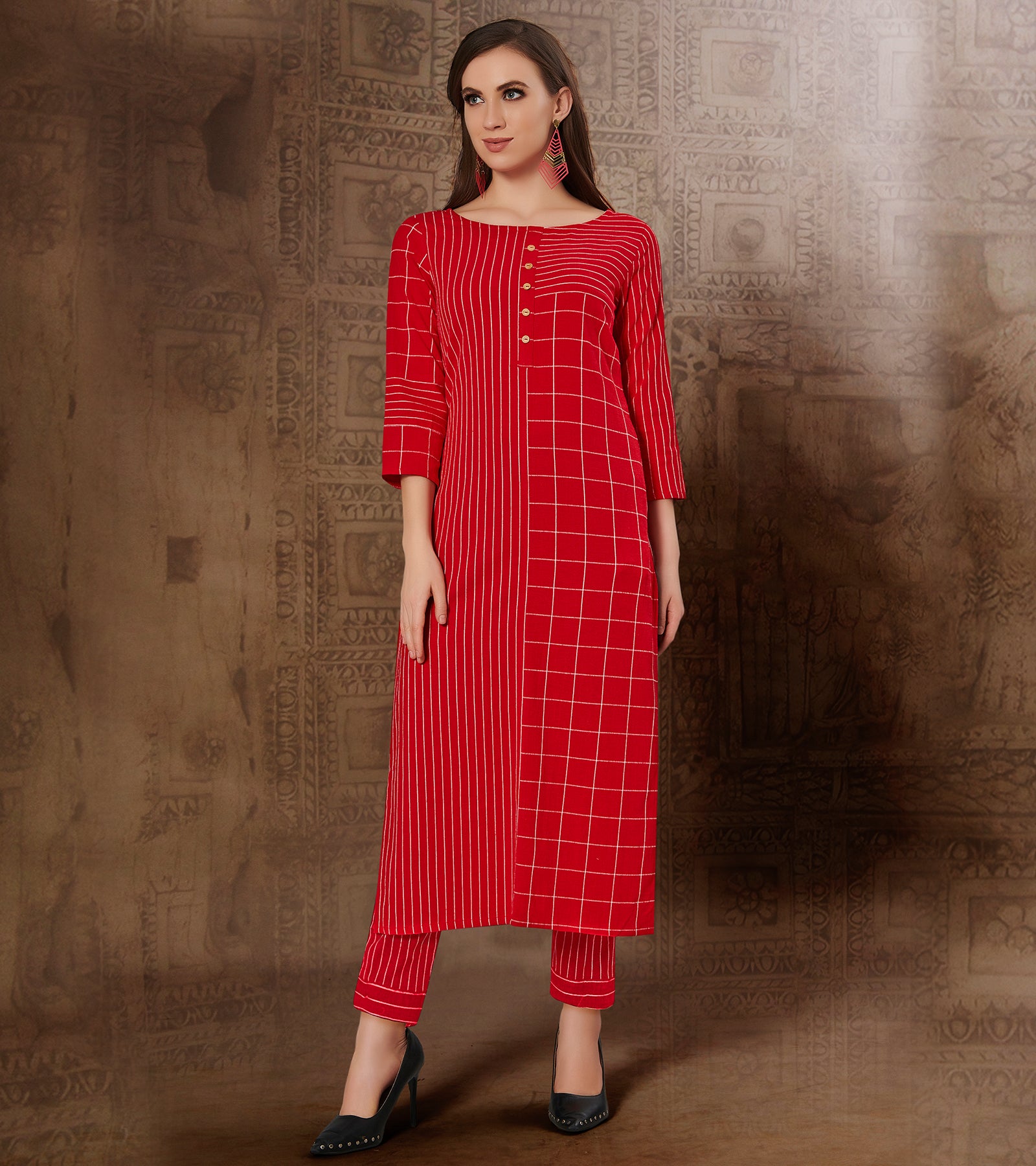 Laxmipati Chex & Strips stretchable Cotton Red Side Pocket & Straight cut kurti with mask.