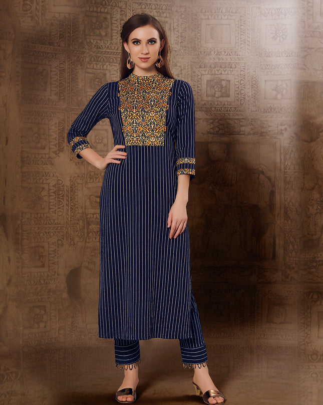 Laxmipati Chex & Strips stretchable Cotton Navy Blue  Side Pocket & Straight cut kurti with mask.