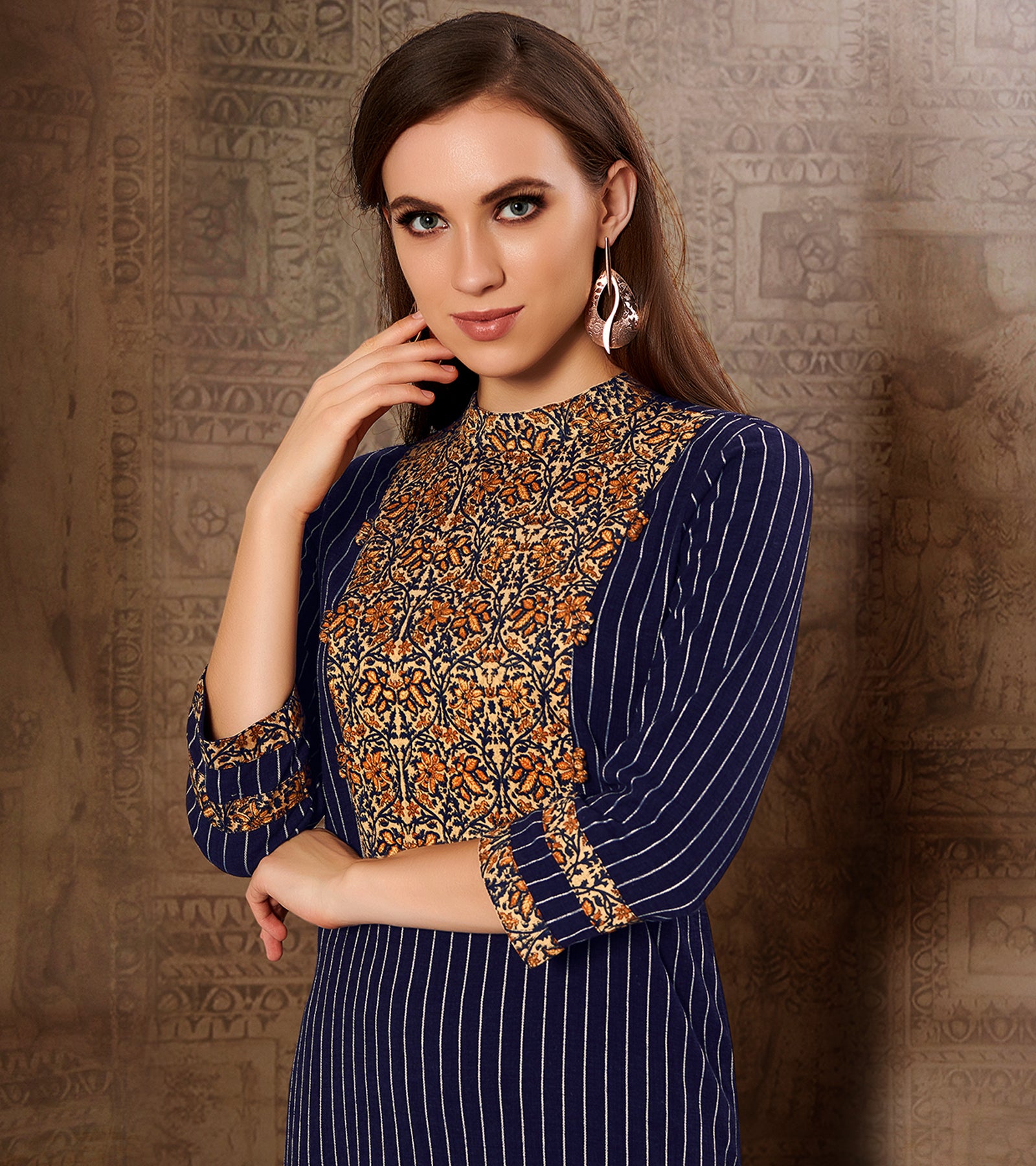 Laxmipati Chex & Strips stretchable Cotton Navy Blue Side Pocket & Straight cut kurti with mask.