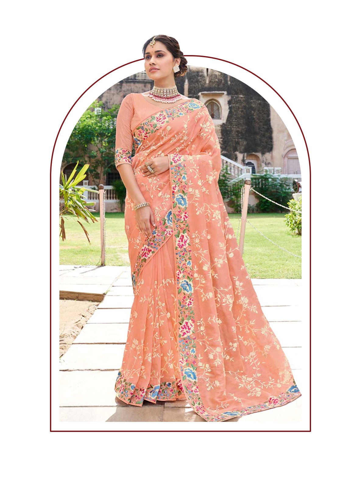 प्लस साइज महिलाओं को साड़ी पहनते समय ध्यान रखनी चाहिए ये बातें | saree  styling tips for fatty women plus size women should keep these things in  mind while wearing saree |