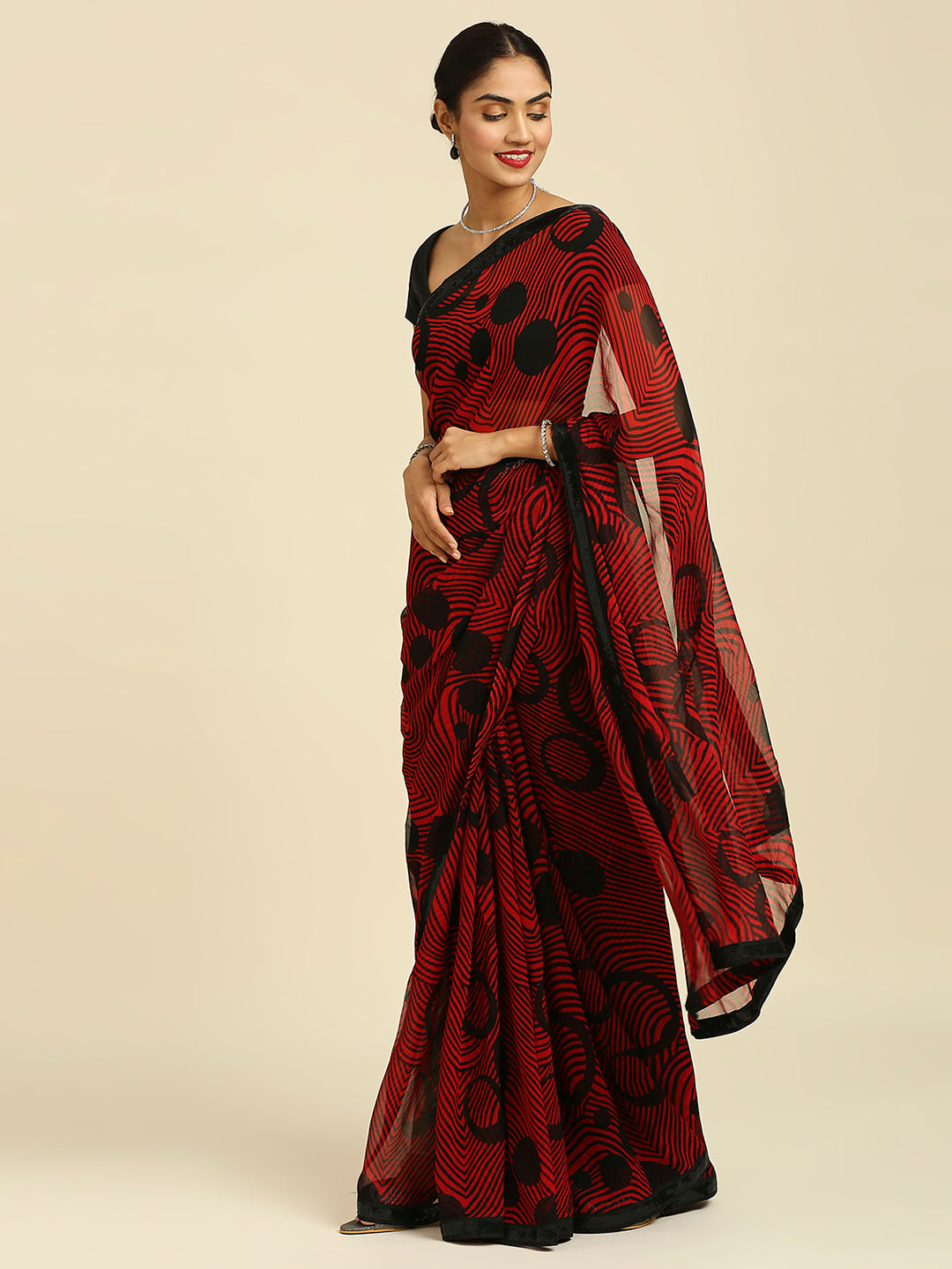 Laxmipati 13472 Georgette Red & Black Sarees