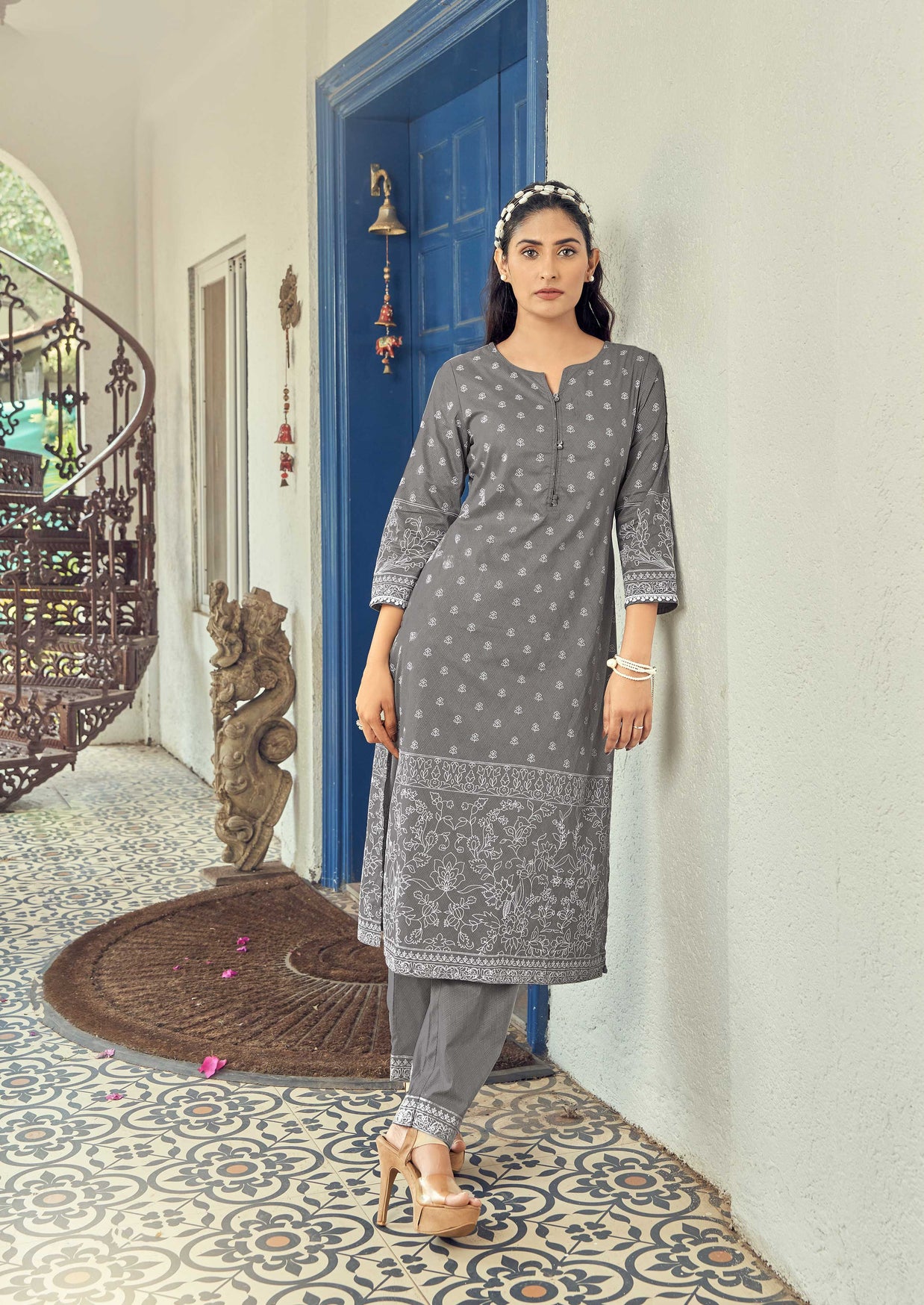 Laxmipati Sindoor Viscos Printed Straight Kurta with Trousers in Grey Color