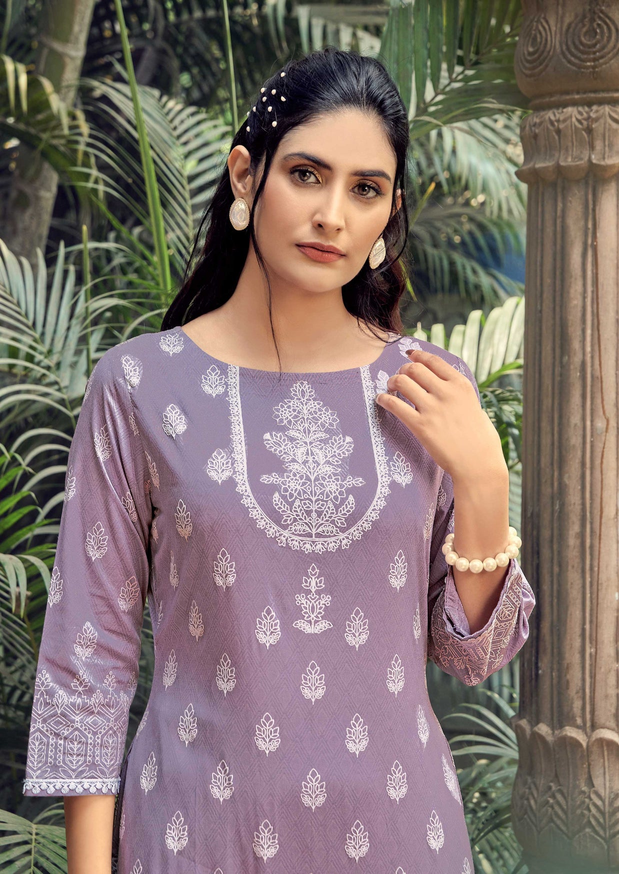 Laxmipati Sindoor Viscos Printed Straight Kurta with Trousers in Purple Color
