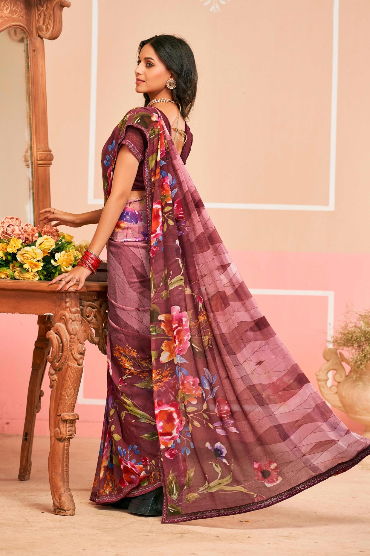 Laxmipati Honey Bunny Floral Printed Georgette Saree in Purple Color with Unstitched Blouse