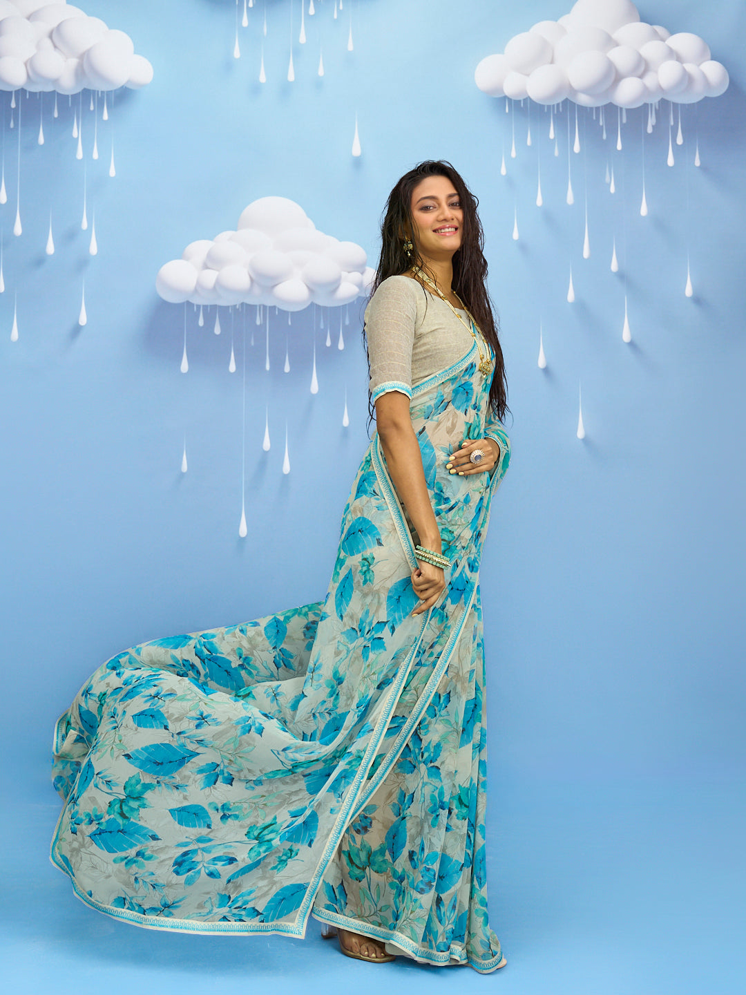 Laxmipati Sadhana Floral Printed Georgette Saree in Grey Color