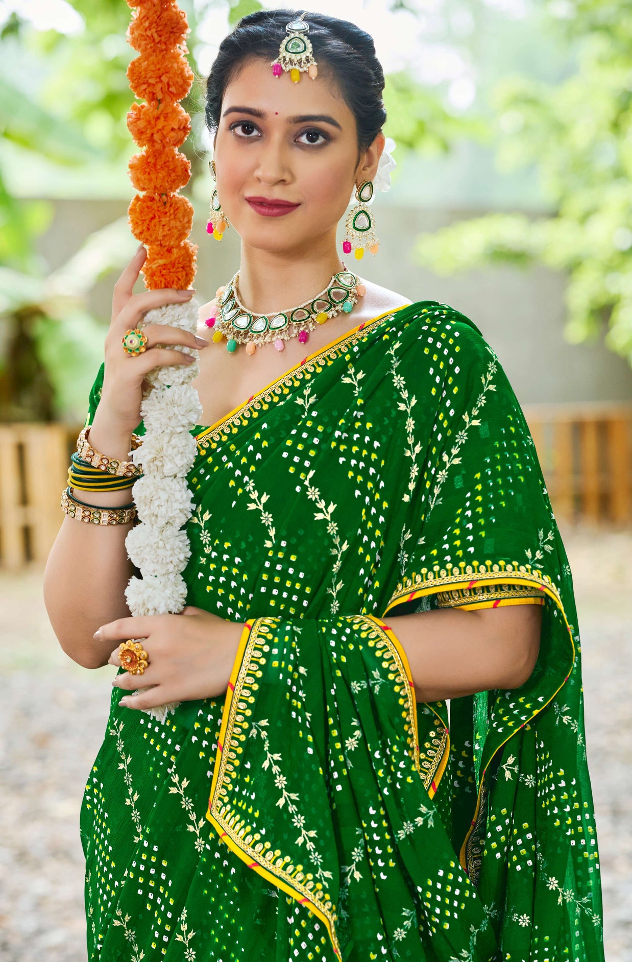 Laxmipati Upavan Floral Bandhani Printed Georgette Saree in Green Color with Unstitched Blouse