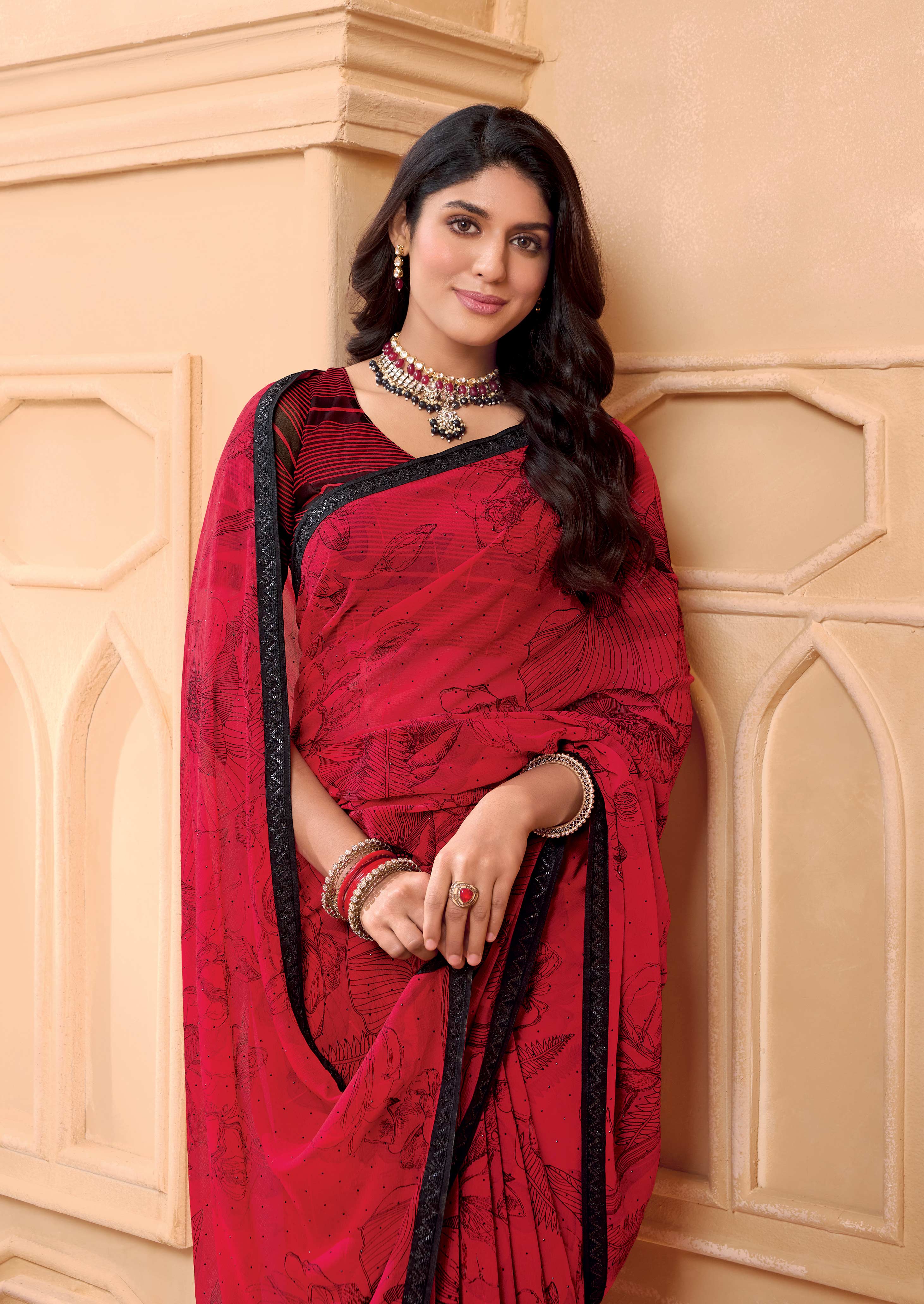 Laxmipati Tohfa Floral Printed Georgette Saree in Red Color