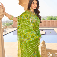 Mixed floral pattern saree