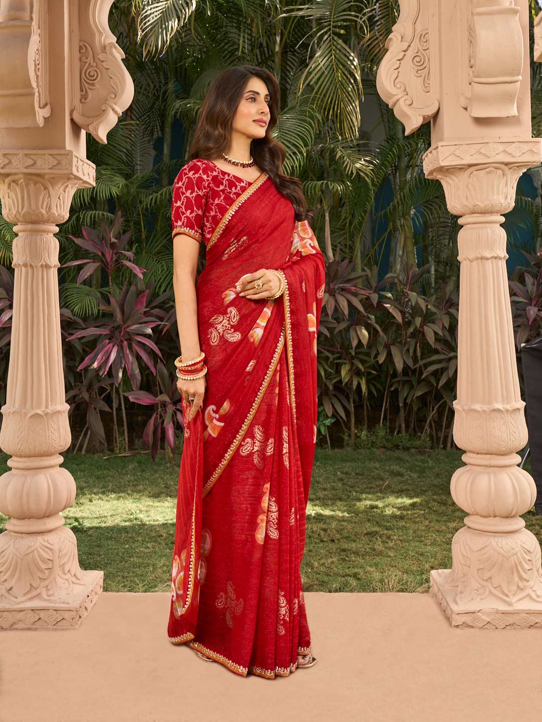 Floral pattern on silk saree