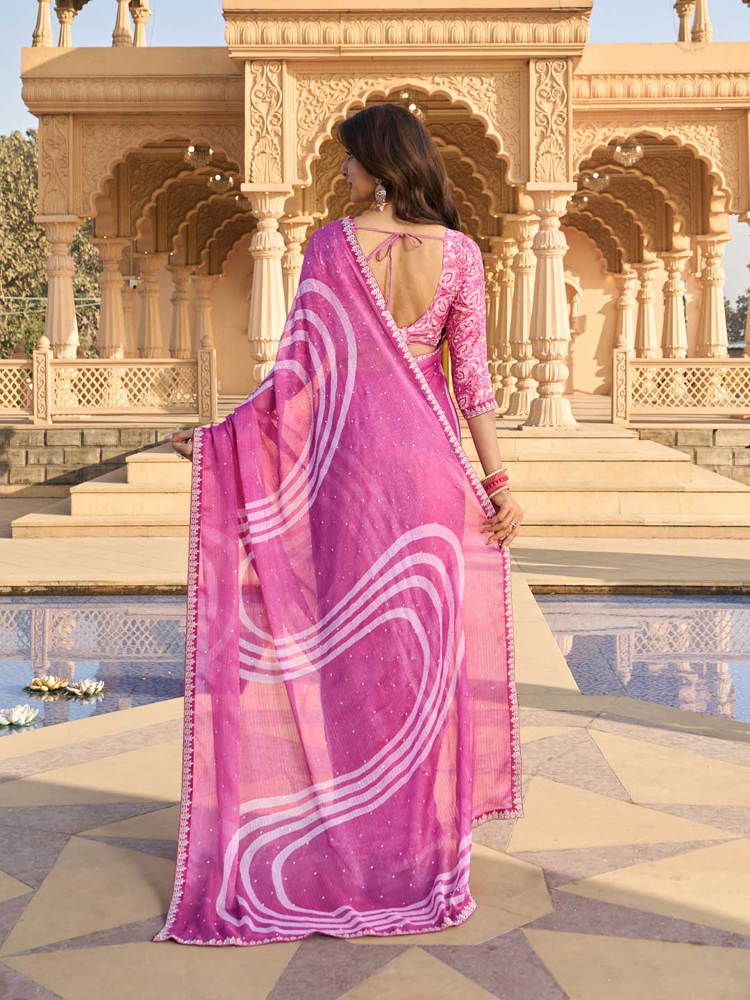 Printed line saree styling