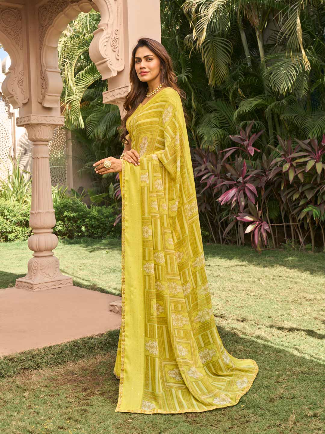 Light weight georgette saree for daily wear