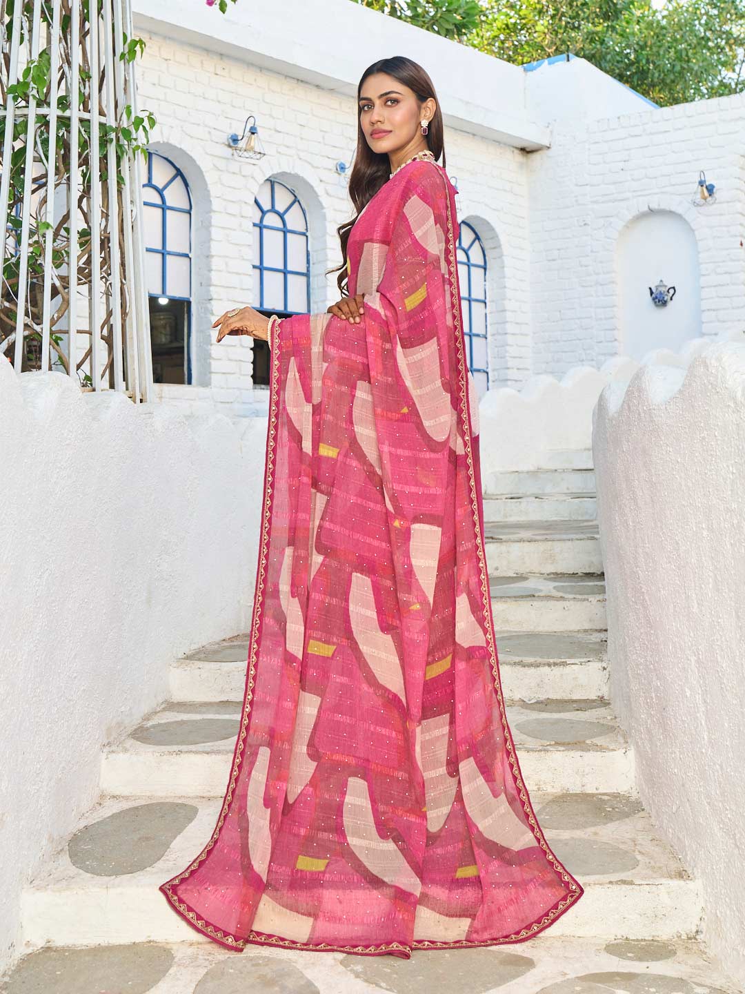 trendy abstract designer saree