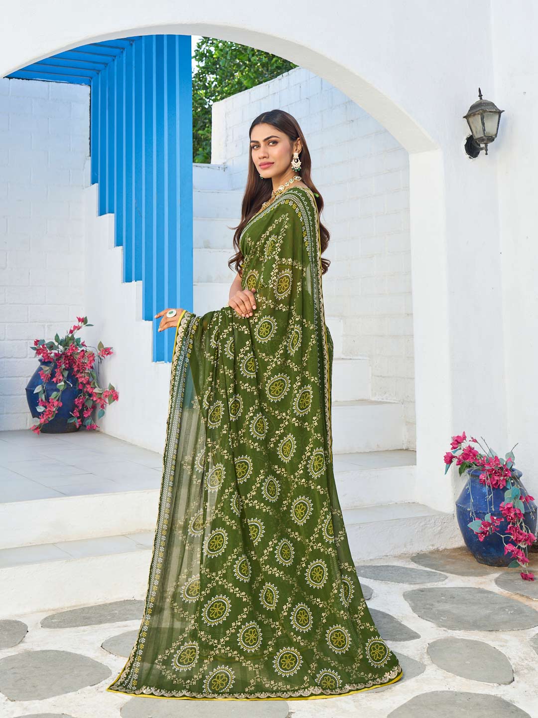 Laxmipati Rang Birangi Green Georgette Foral Printed Saree