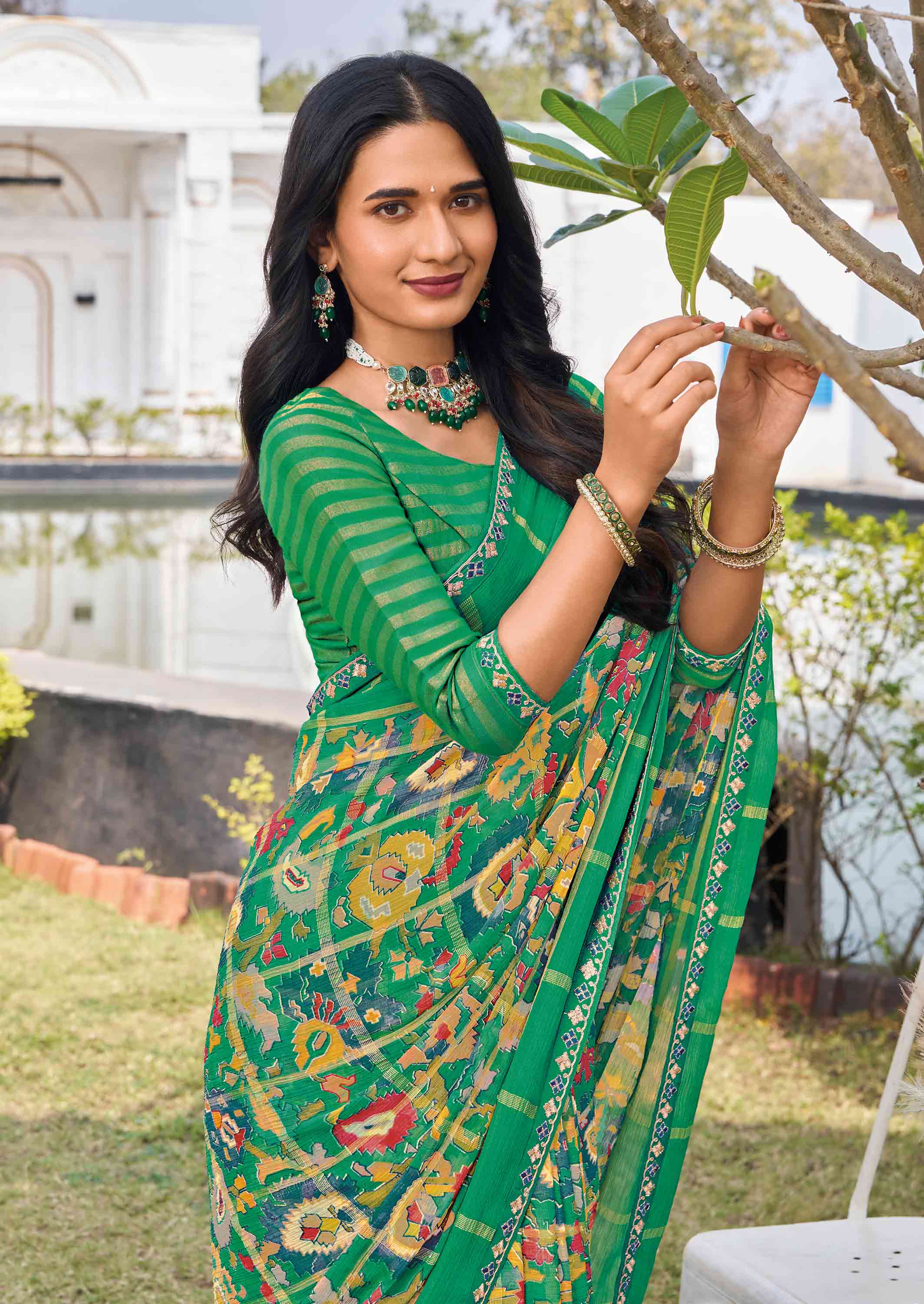lightweight chiffon saree for women 