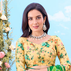 green saree contrast blouse