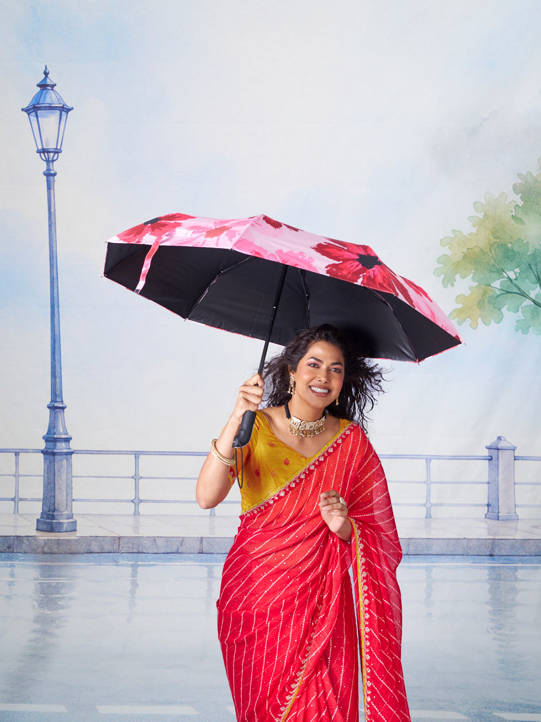 Red white striped pattern with thin gold border and white embroidered motifs chiffon saree ethnic wear 