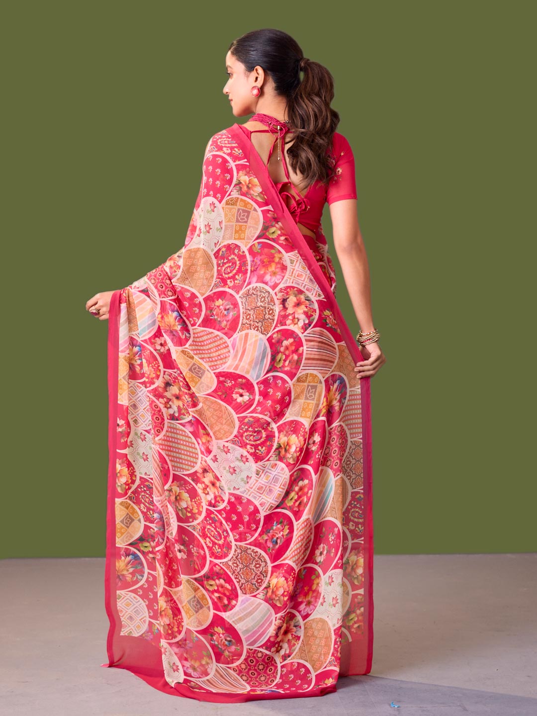 Laxmipati Dillagi Pink Georgette Floral Saree