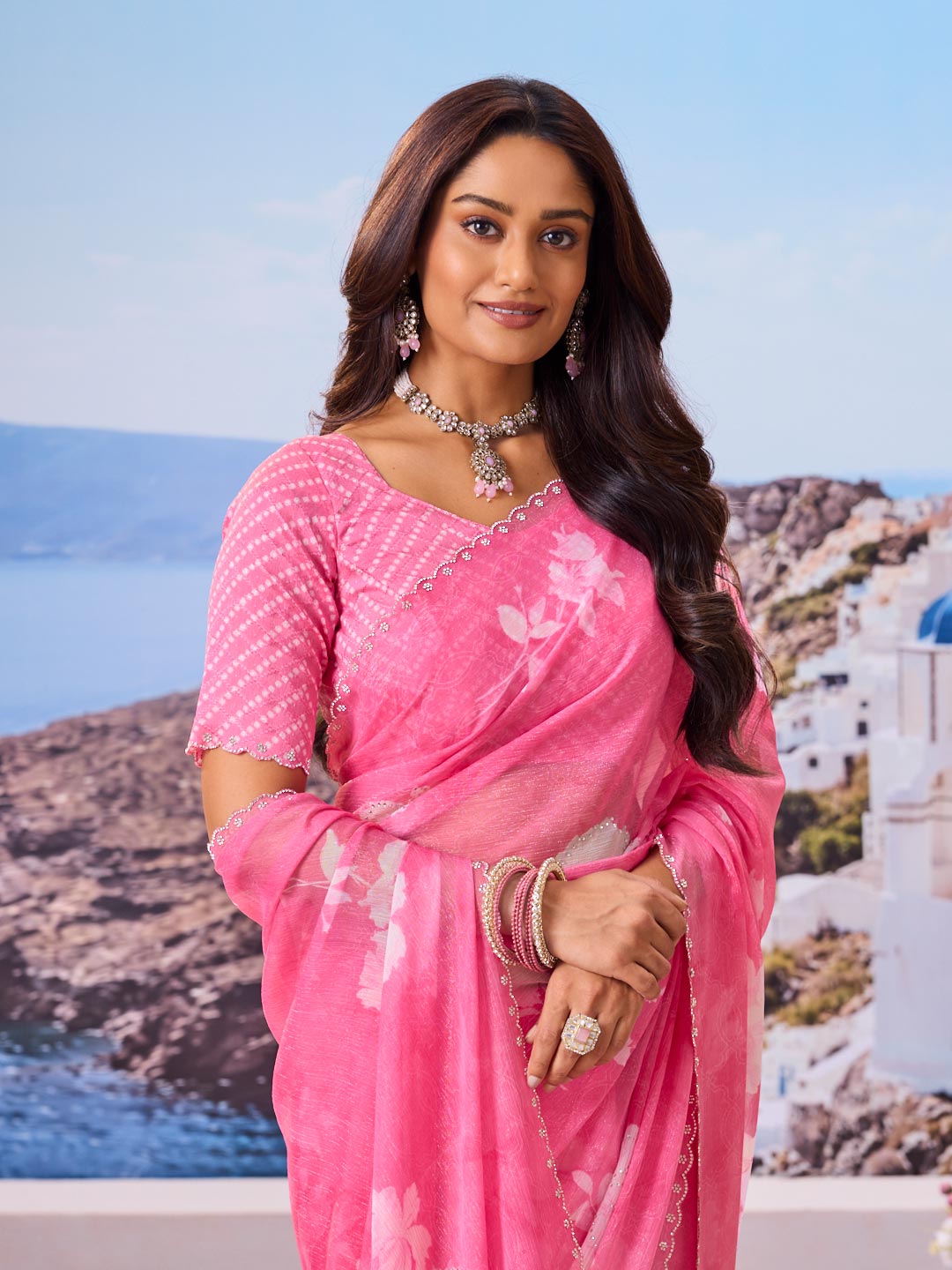 Stylish pink saree design